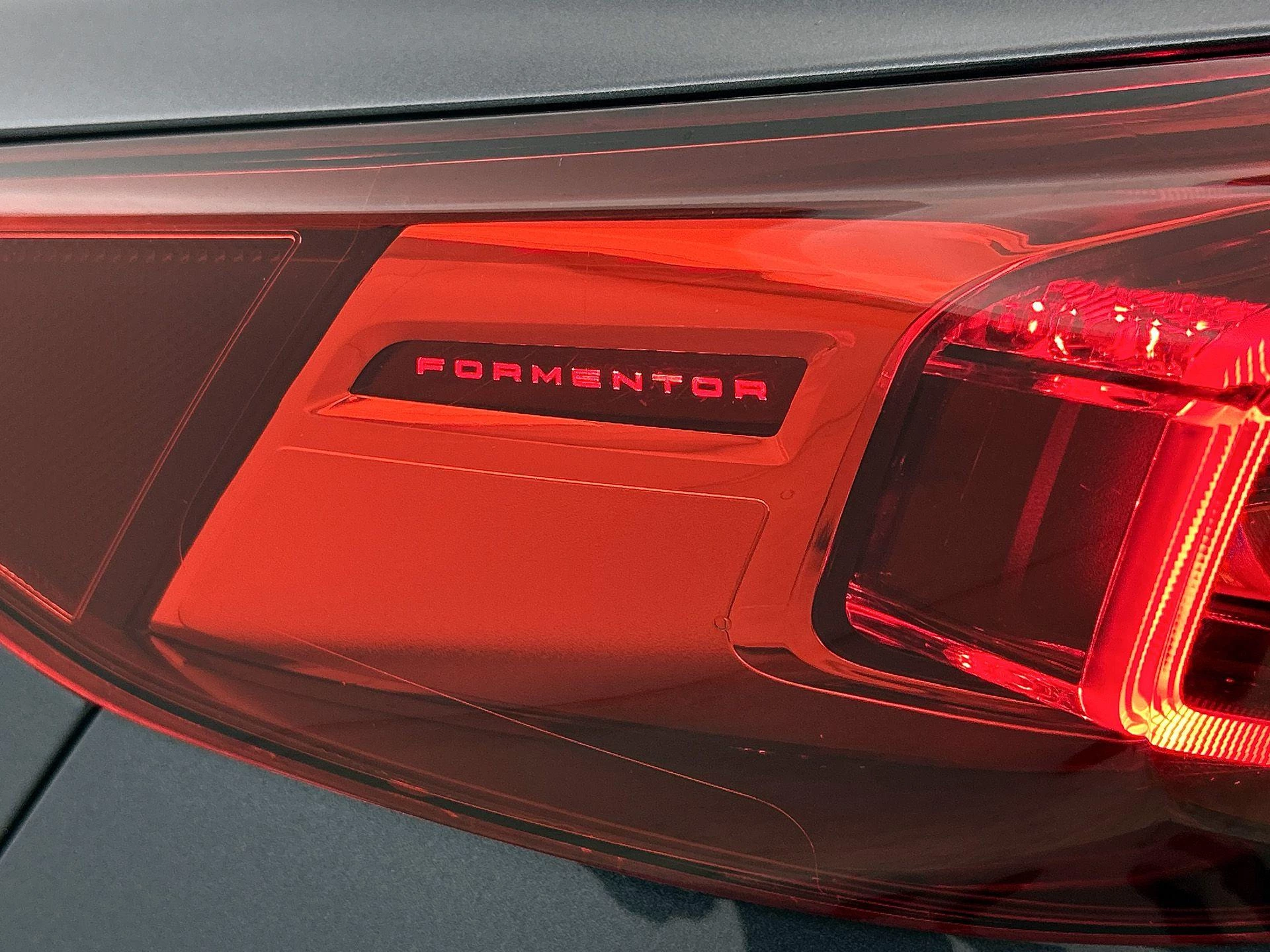 CUPRA Formentor 1.4 e-Hybrid VZ Performance