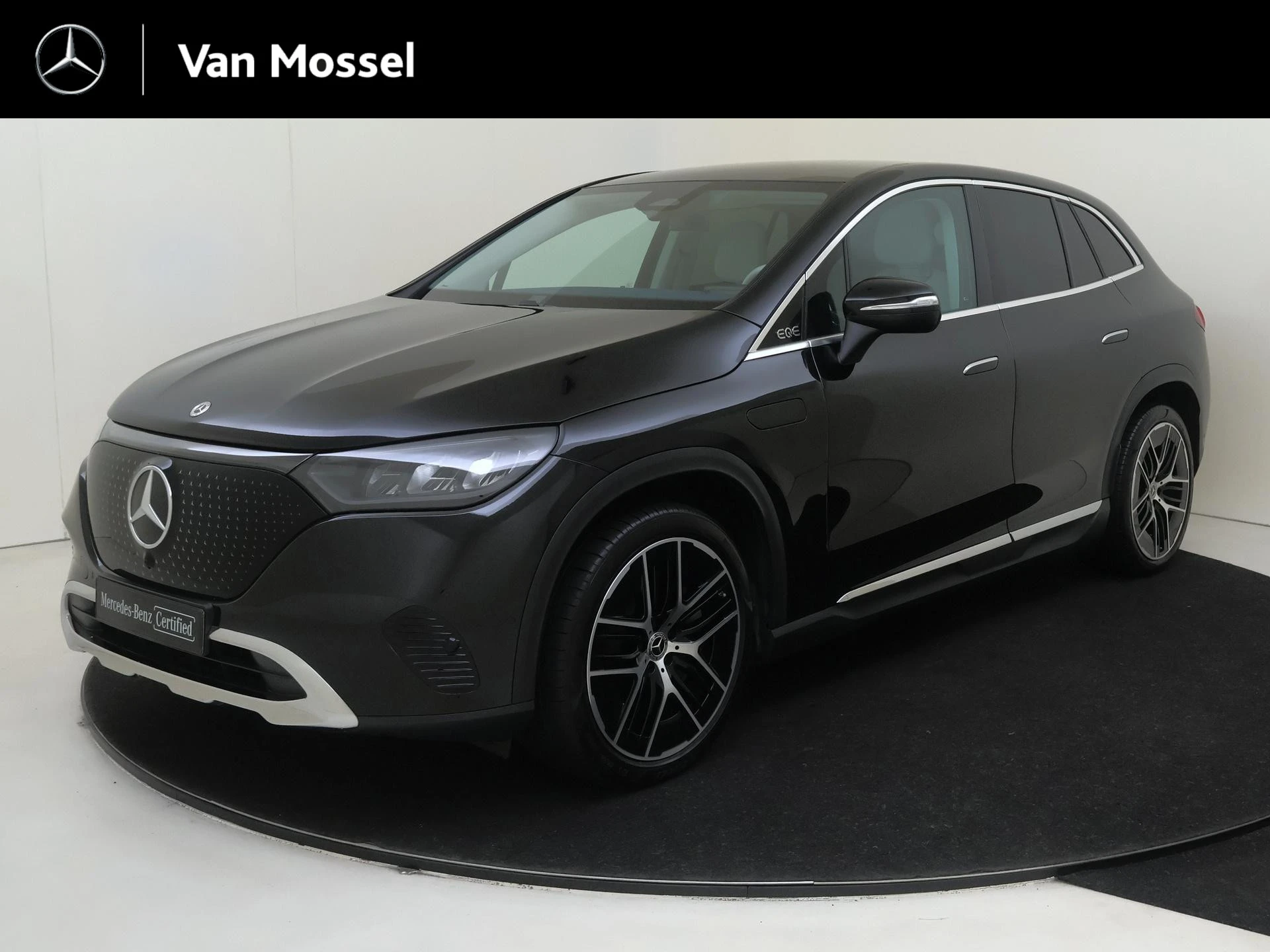 Mercedes-Benz-EQE-image-0