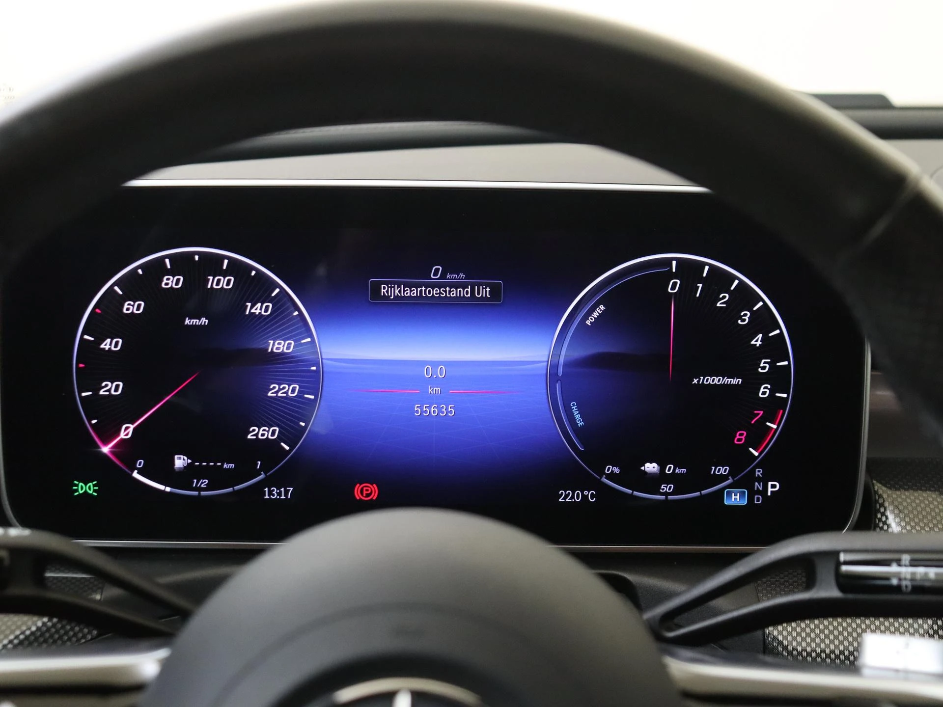 Mercedes-Benz-C-Klasse-image-11