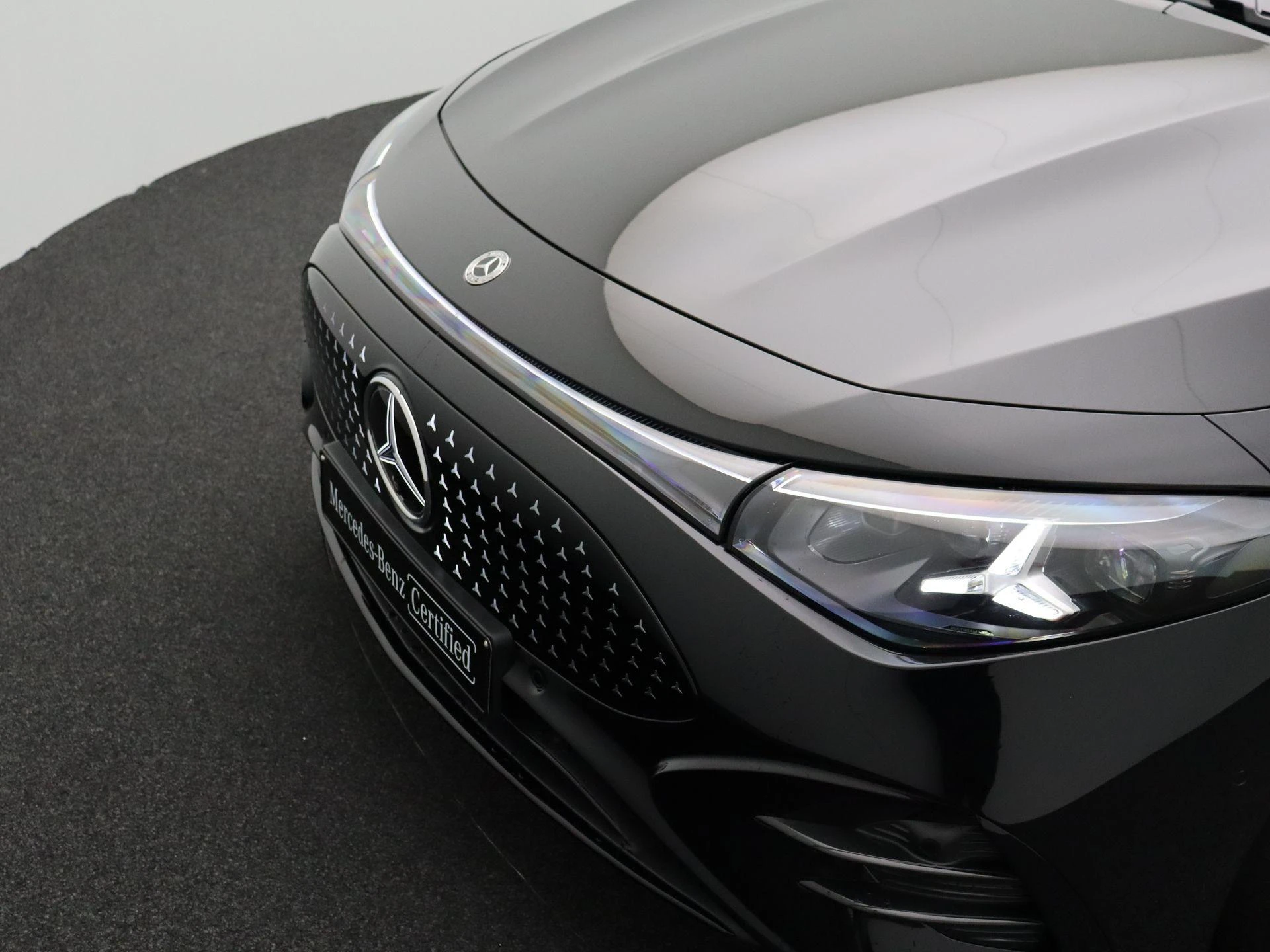 Mercedes-Benz-CLA-image-29