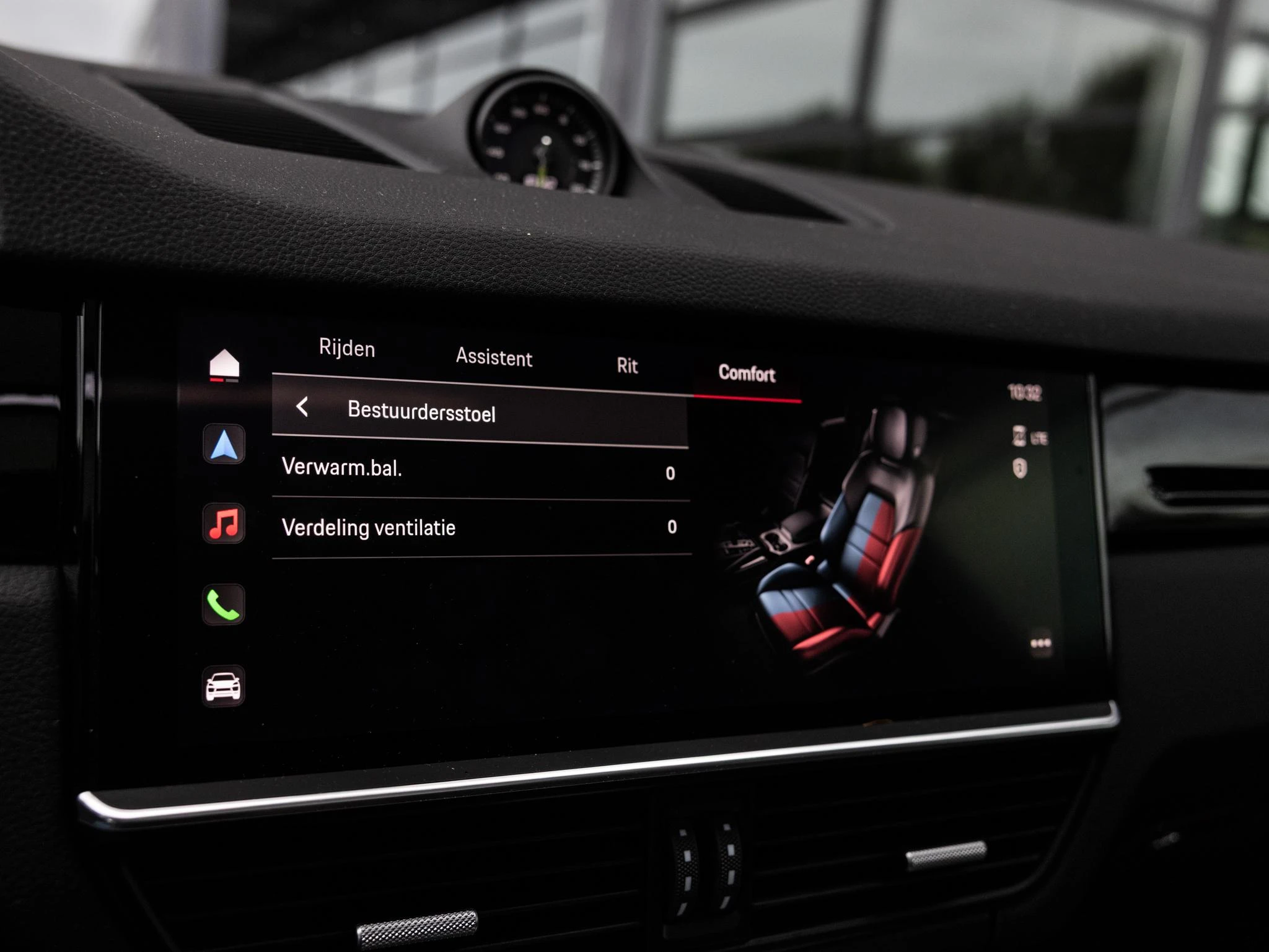 Porsche-Cayenne-image-35