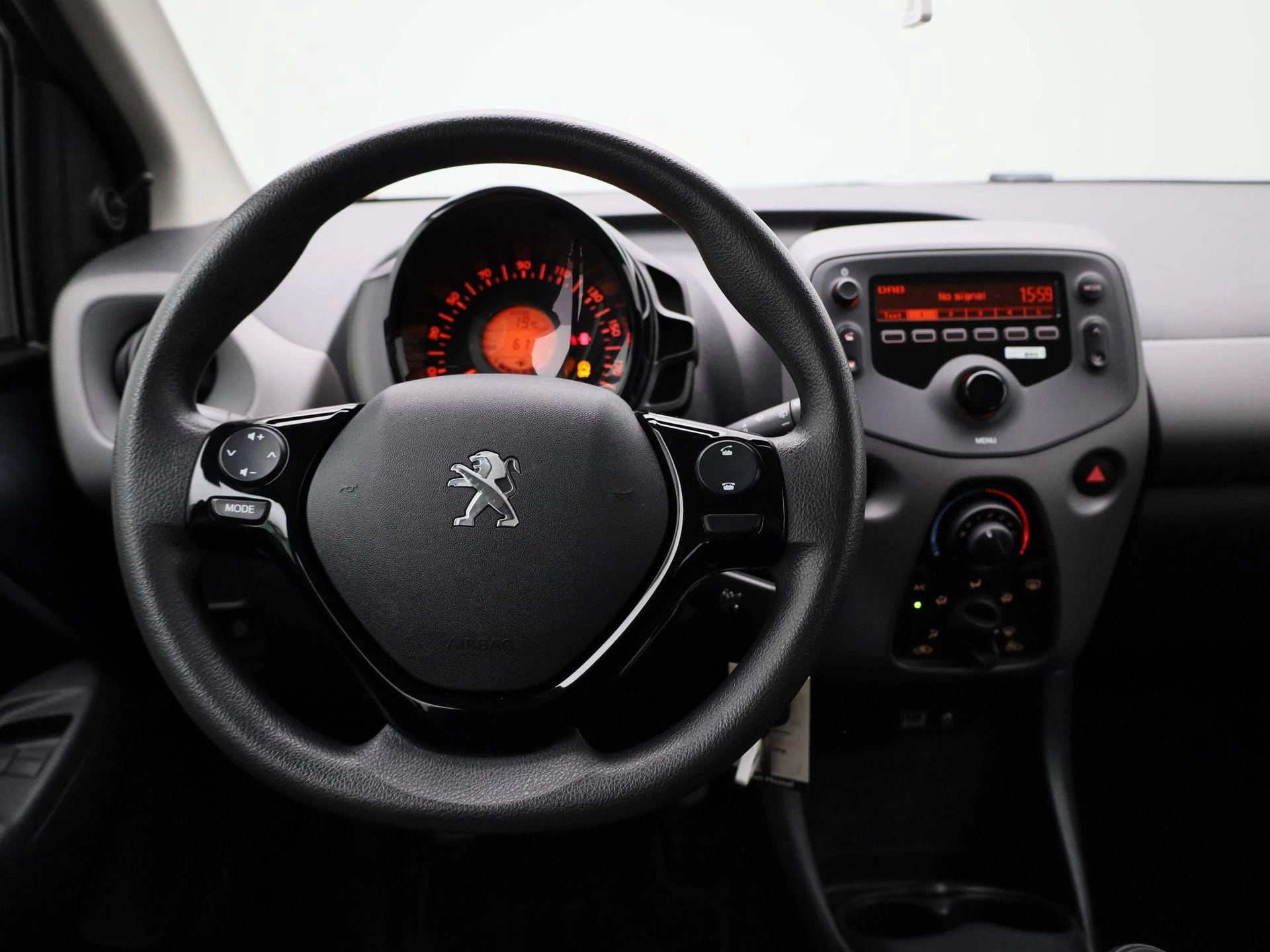 Peugeot-108-image-6