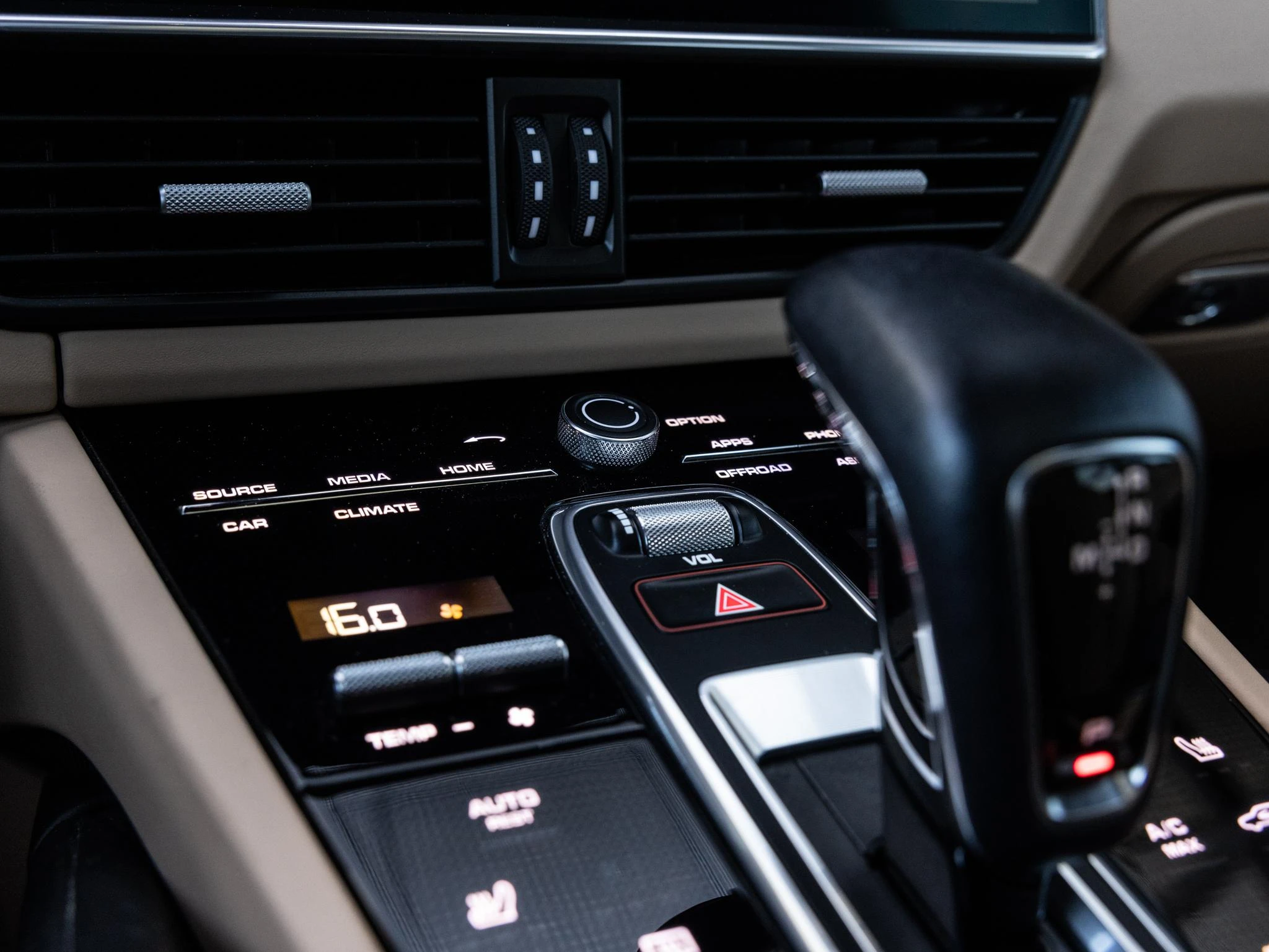 Porsche-Cayenne-image-36