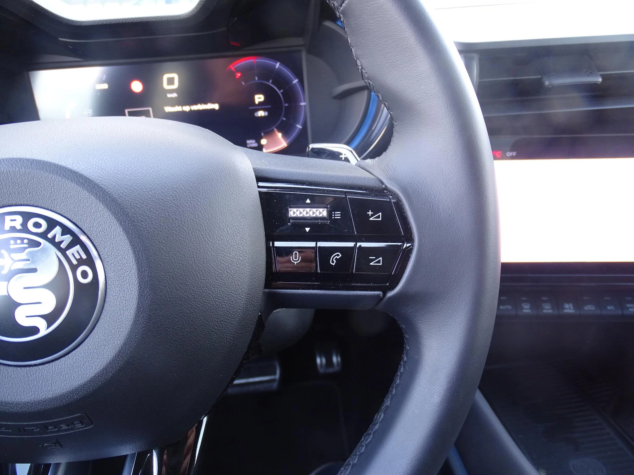 Alfa Romeo Junior 1.2 Hybrid 145 eDCT6 Ibrida Speciale