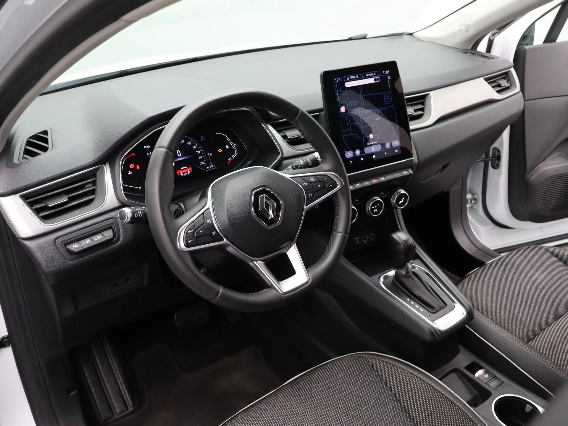 Renault-Captur-image-38