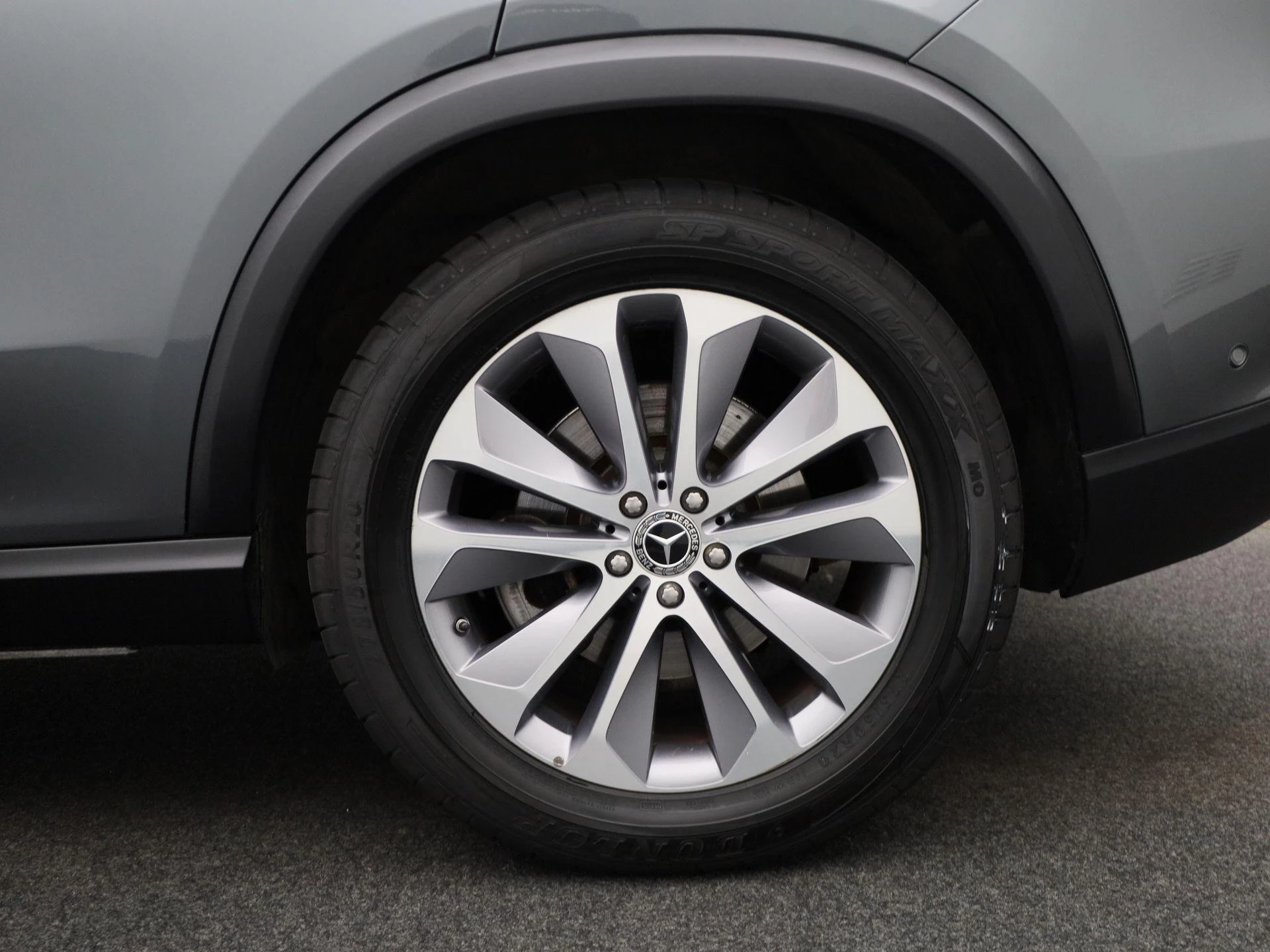 Mercedes-Benz-GLE-image-12
