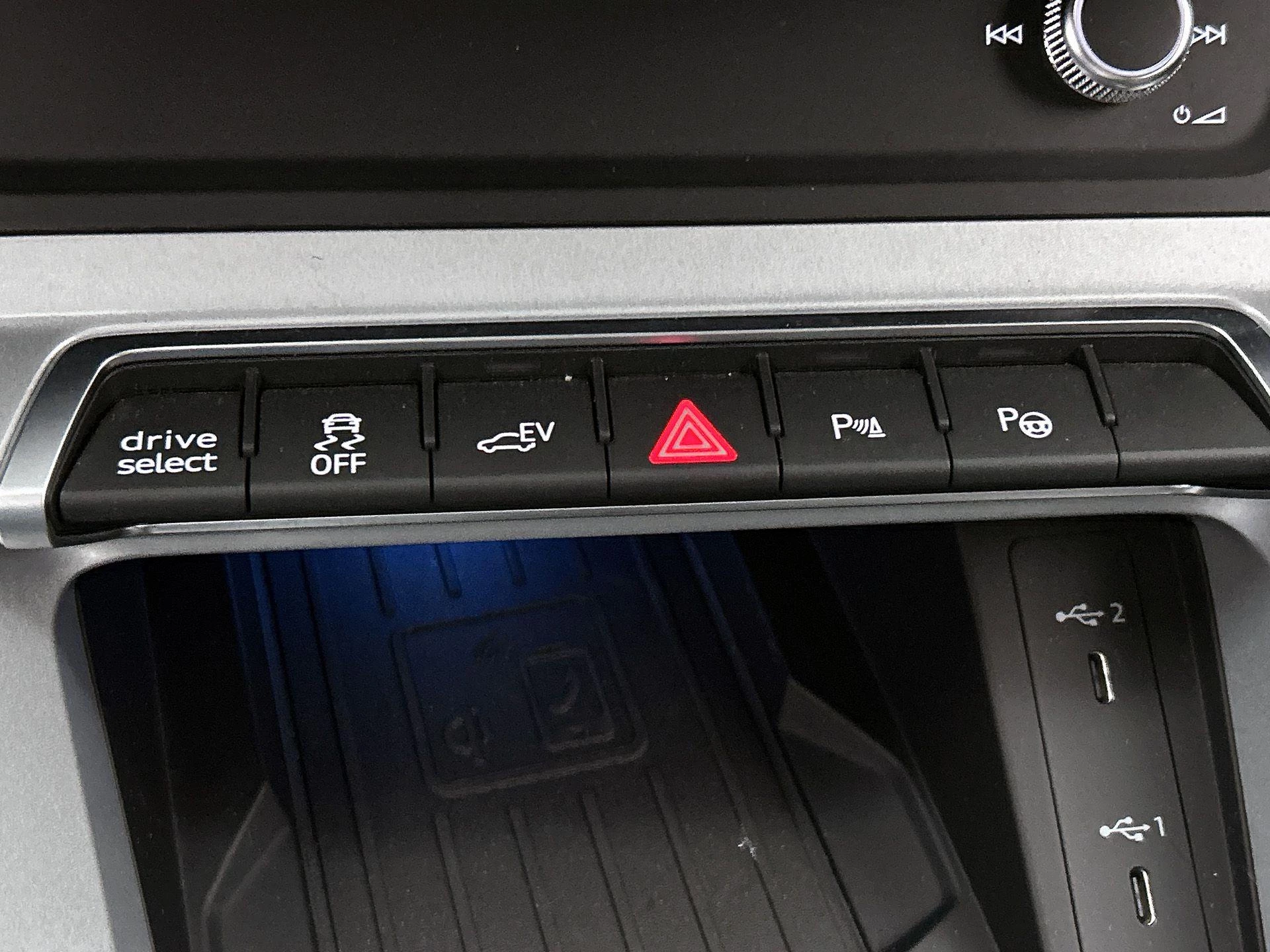Audi-Q3-image-24