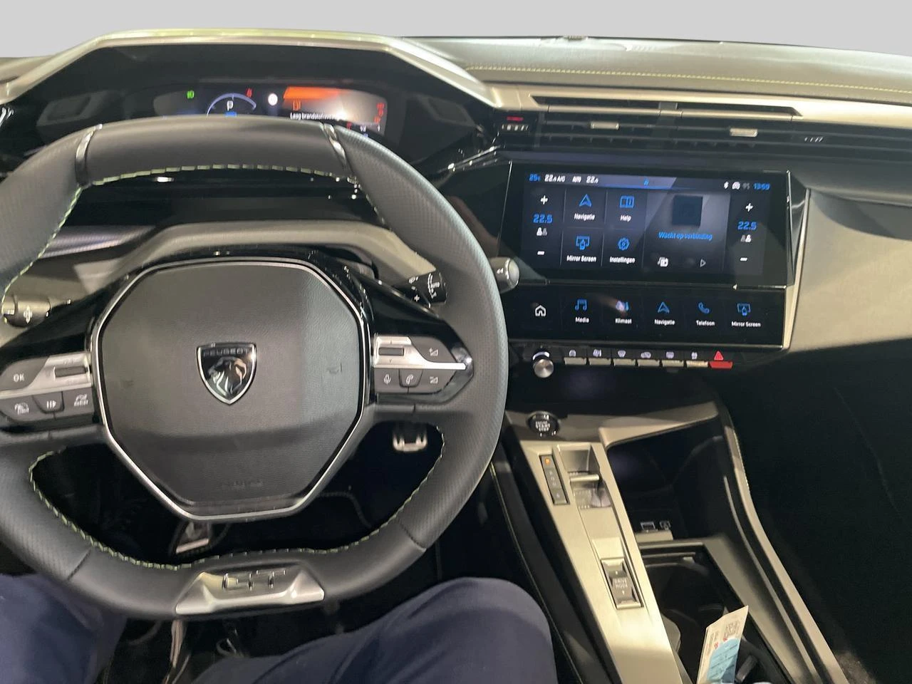 Peugeot-308-image-12
