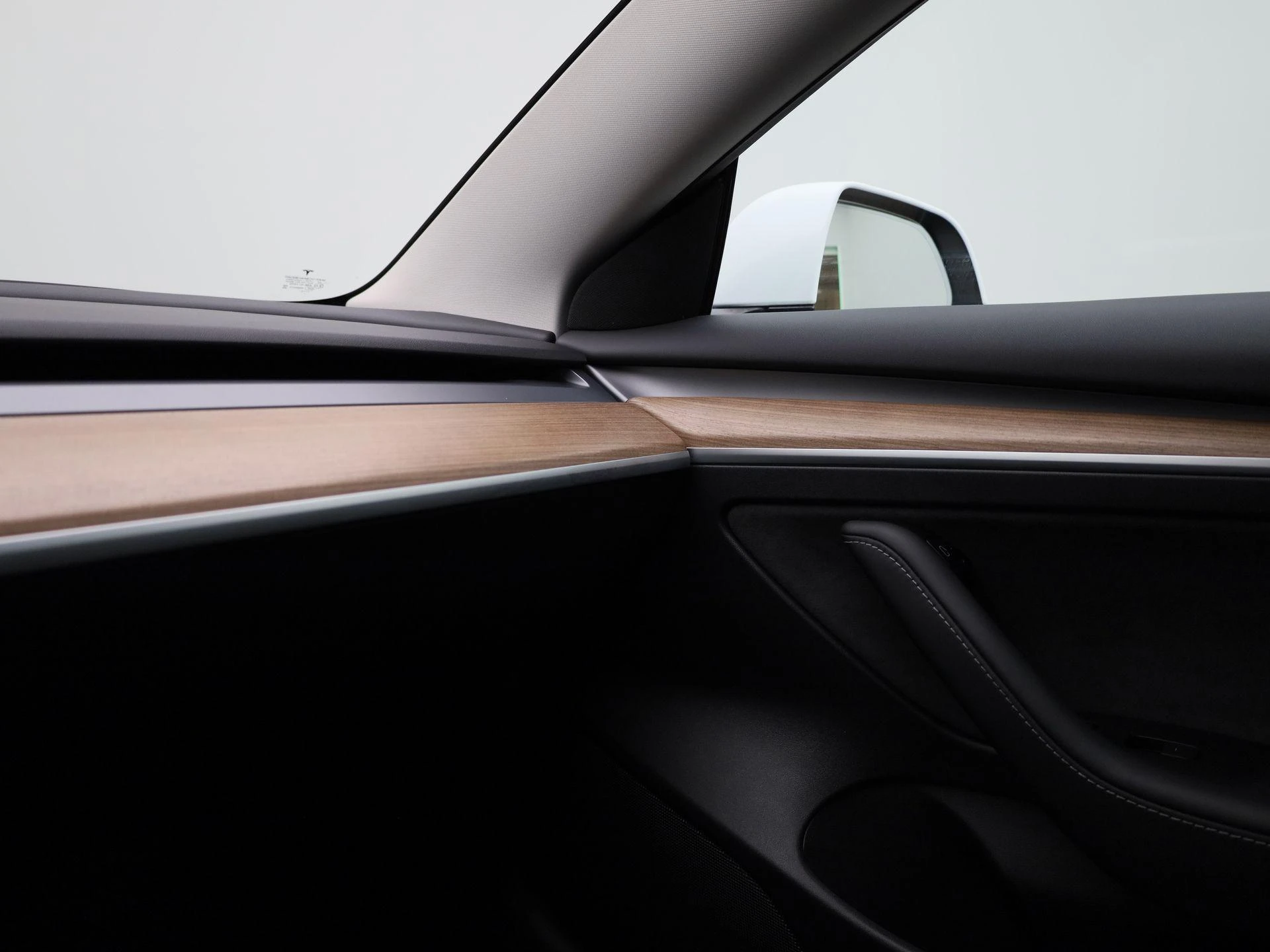 Tesla-Model 3-image-26