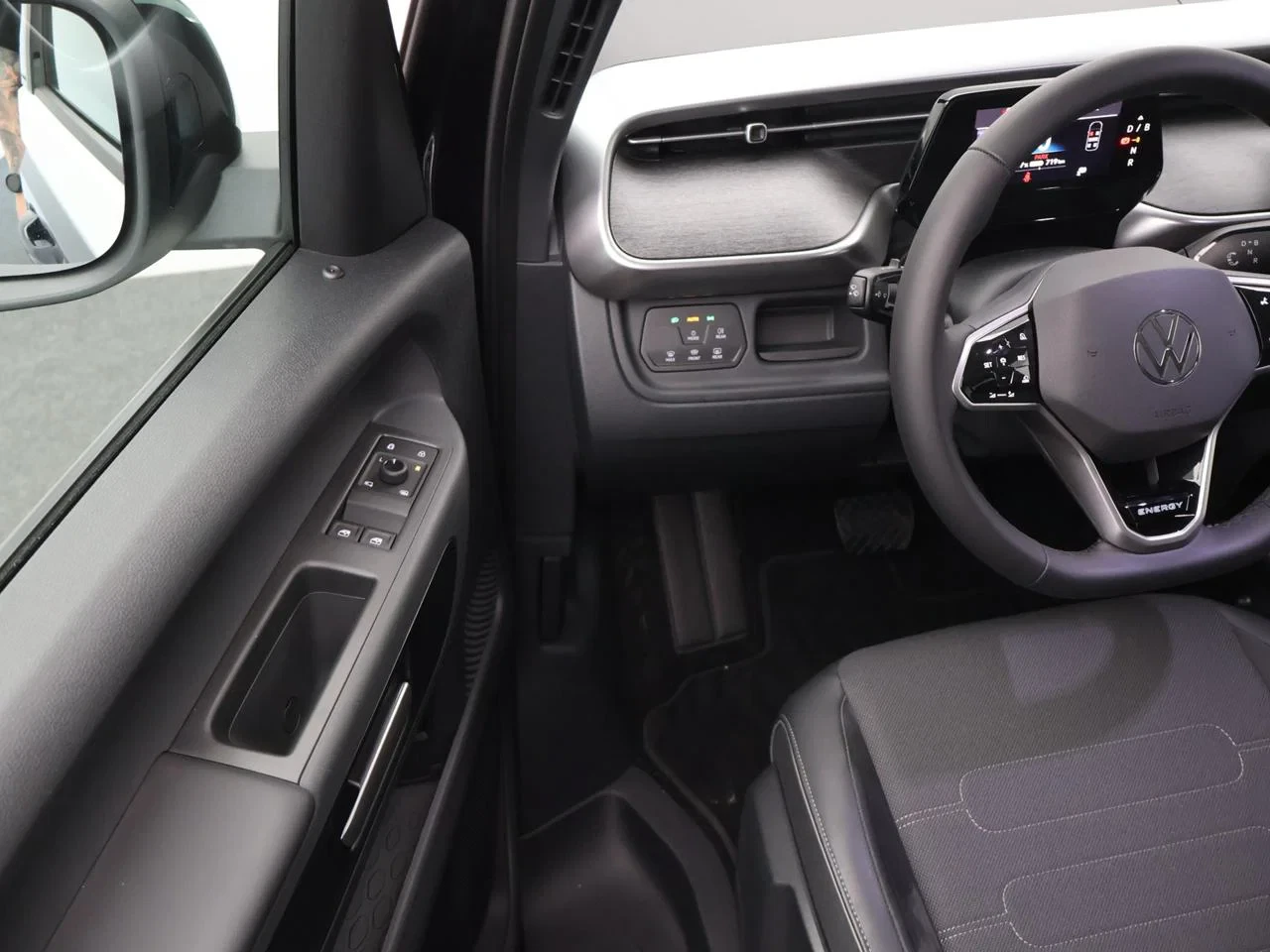 Volkswagen ID. Buzz ID.Buzz Lwb Energy 286pk 86 kWh LONG WHEEL BASE 7pl *DEMO*