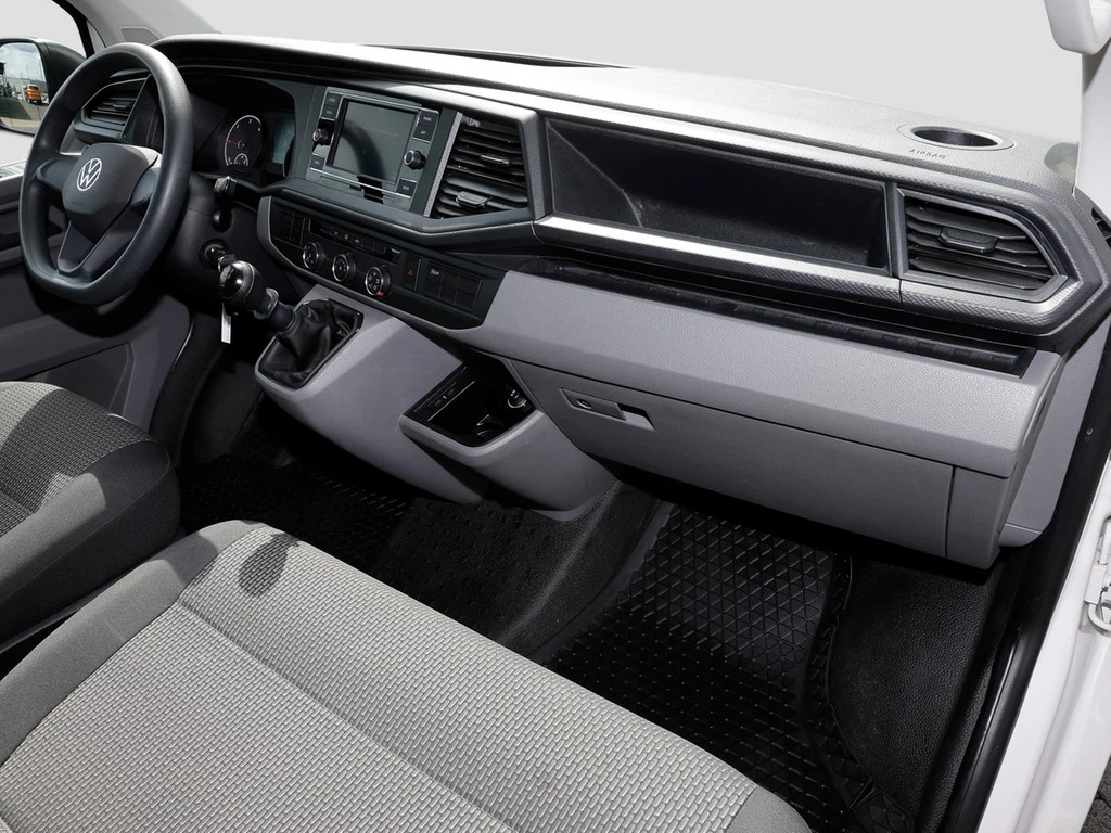 Volkswagen-Transporter-image-7