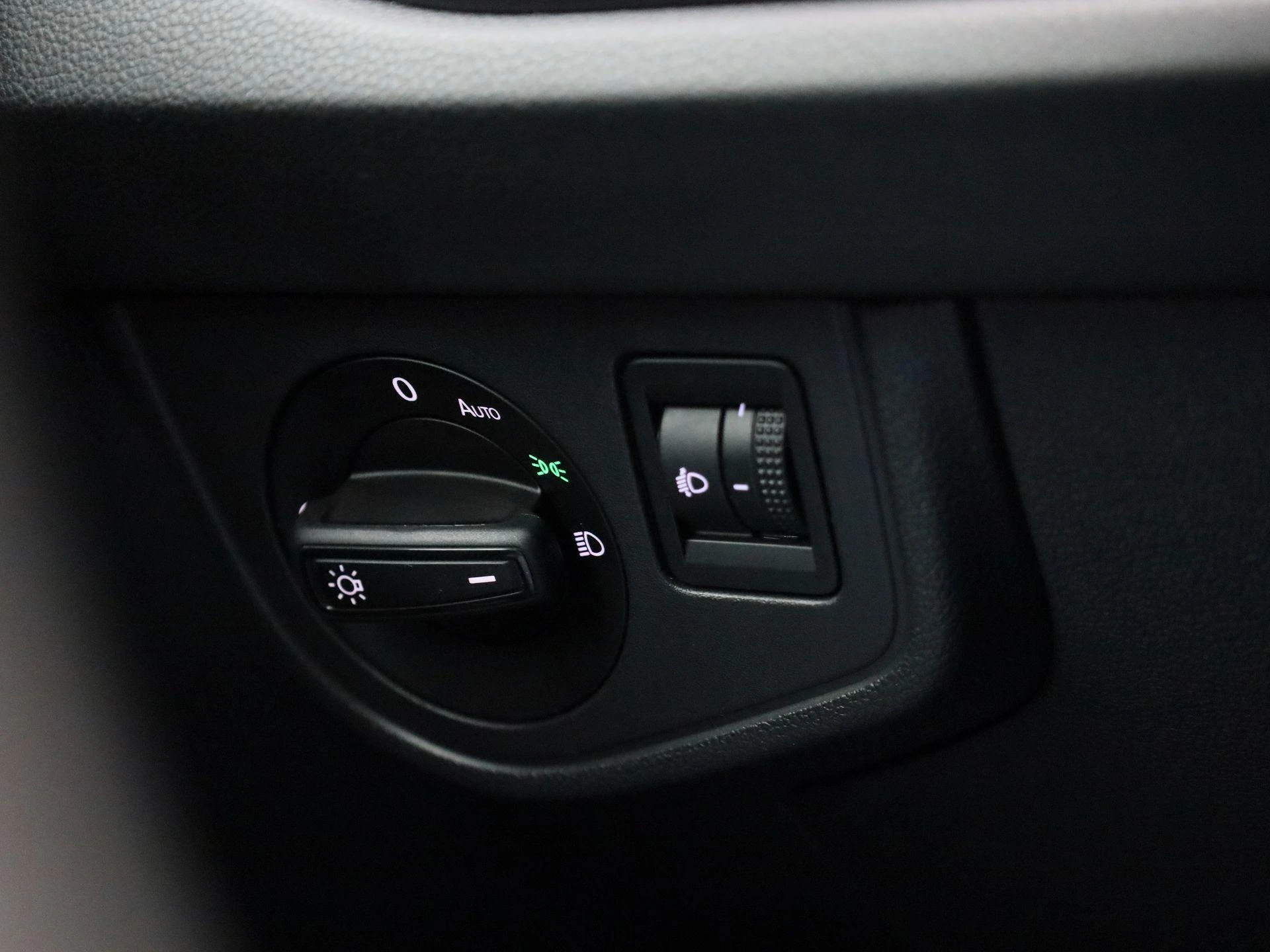 Volkswagen-Taigo-image-19