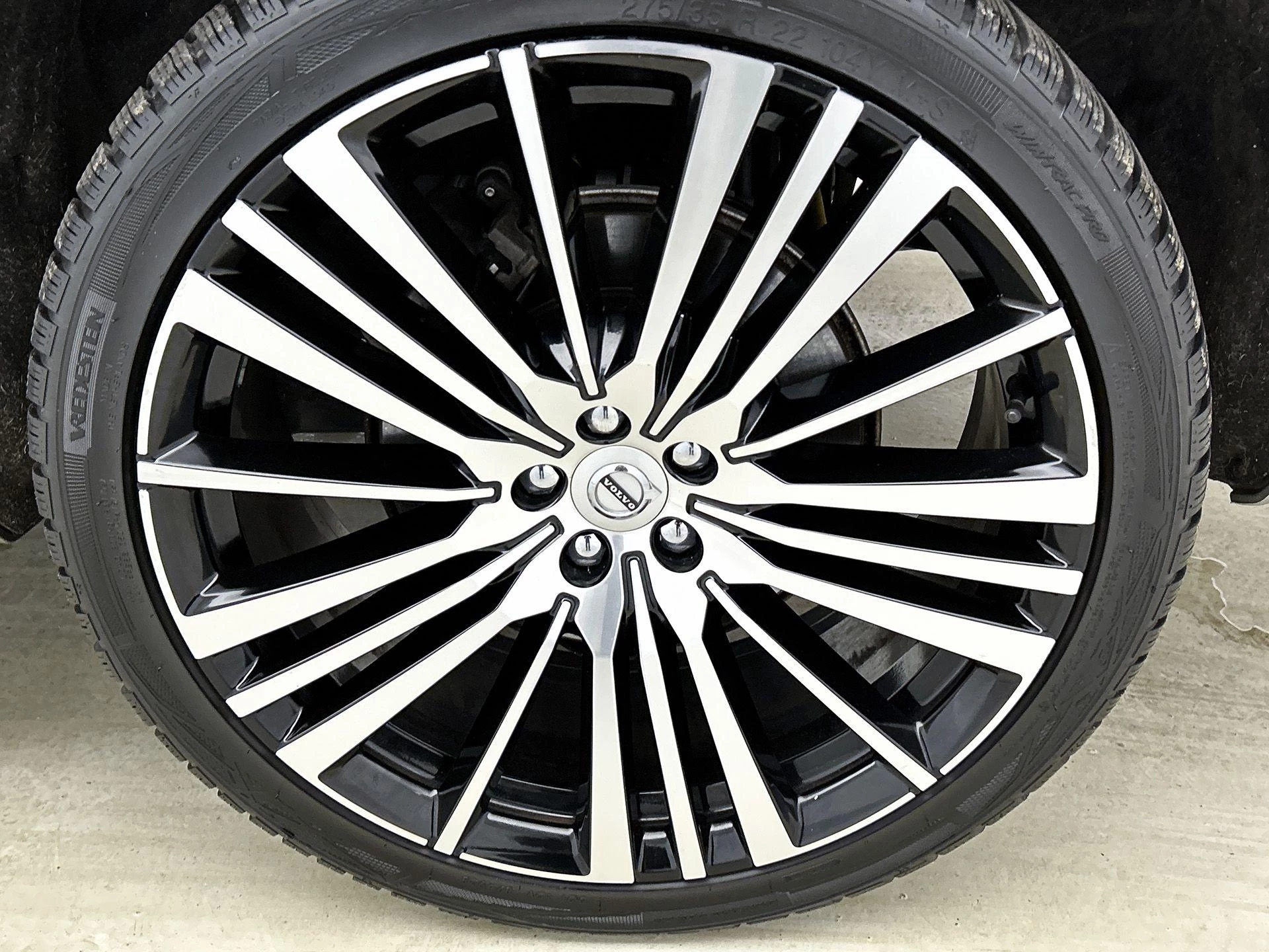 Volvo-XC90-image-35