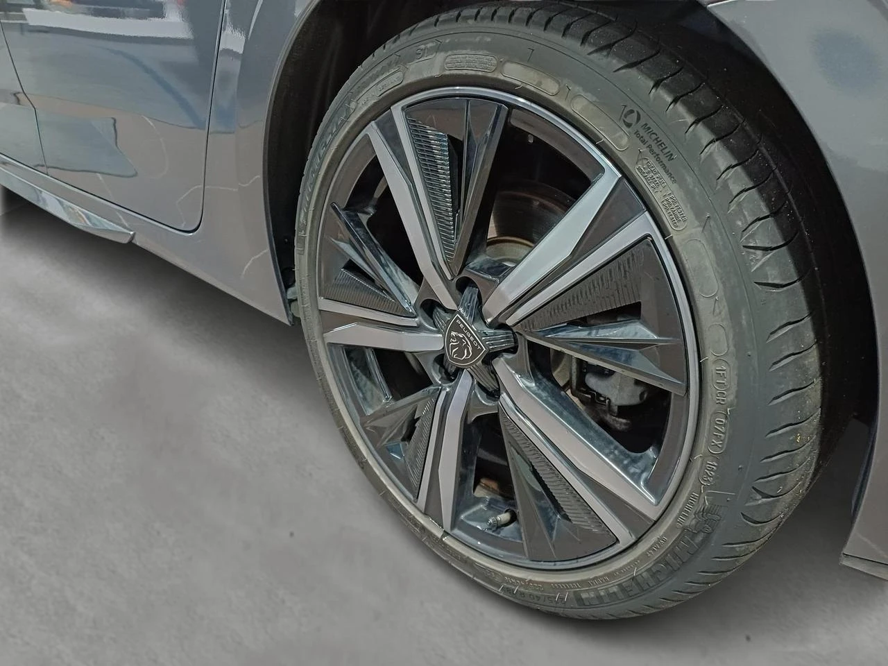 Peugeot 308 SW 1.6 Hybrid 225 S&S EAT8 GT