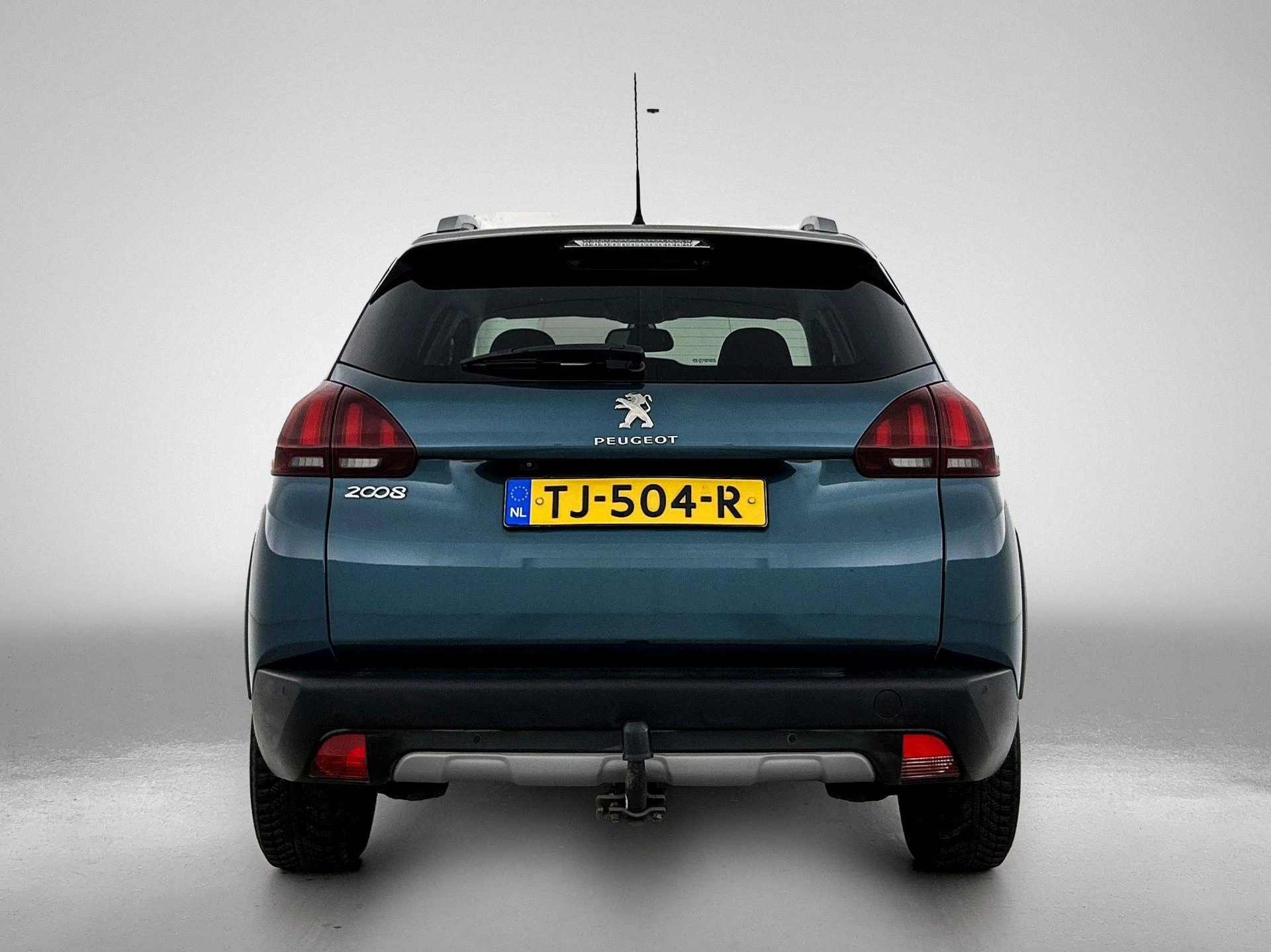 Peugeot-2008-image-2