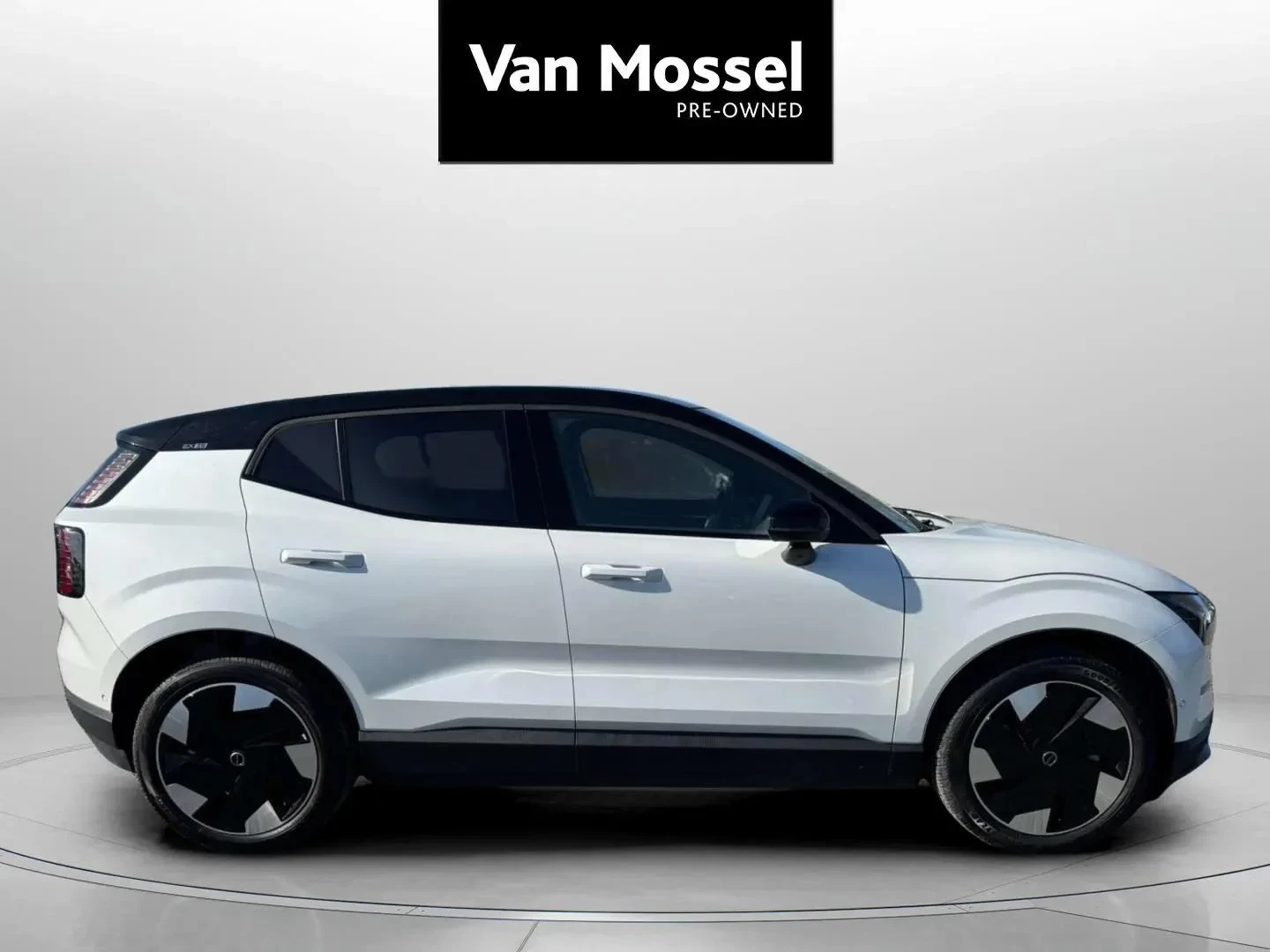 Volvo-EX30-image-3