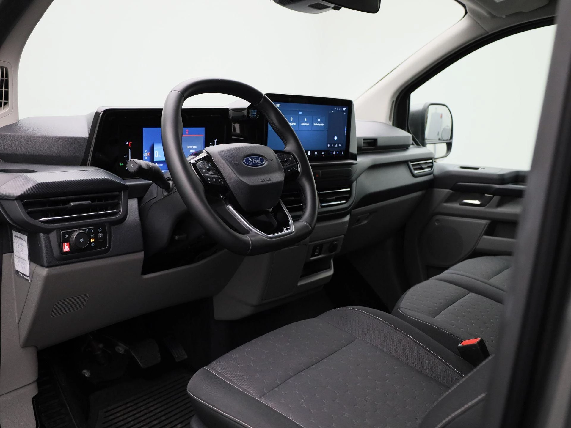 Ford Transit Custom 340 2.5 PHEV L2H1 Limited