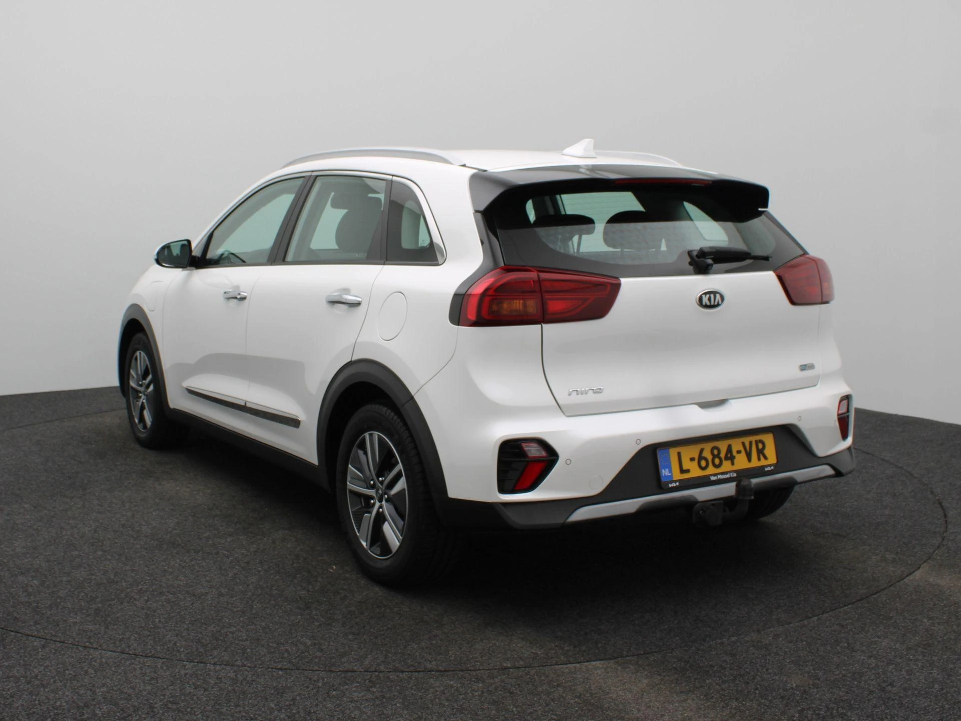 Kia-Niro-image-1
