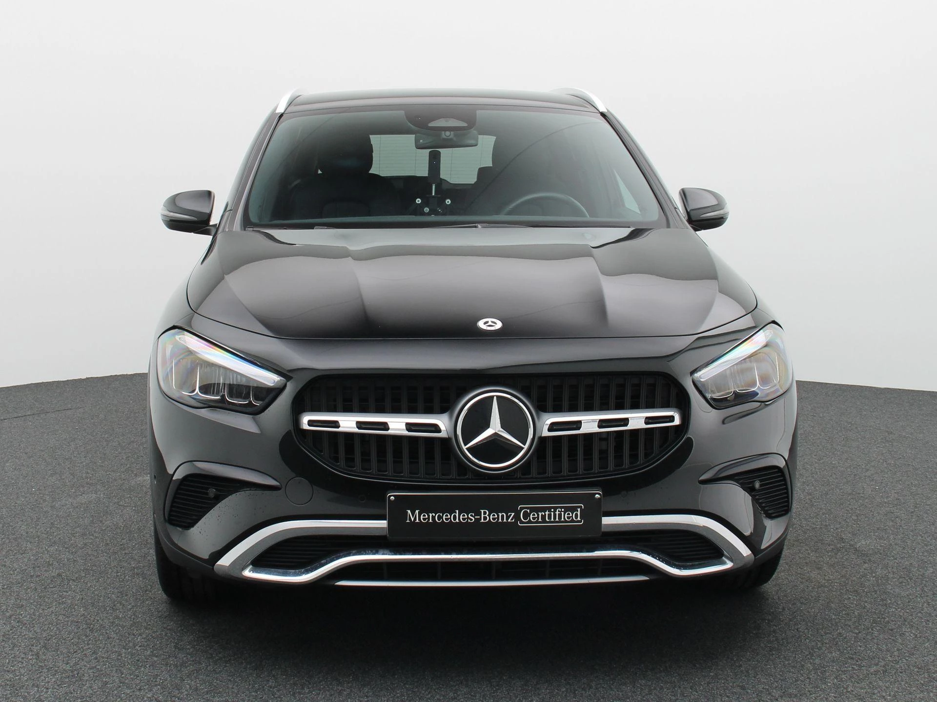 Mercedes-Benz GLA 180 d Luxury Line + LEDER + CARPLAY + LED + CAMERA +