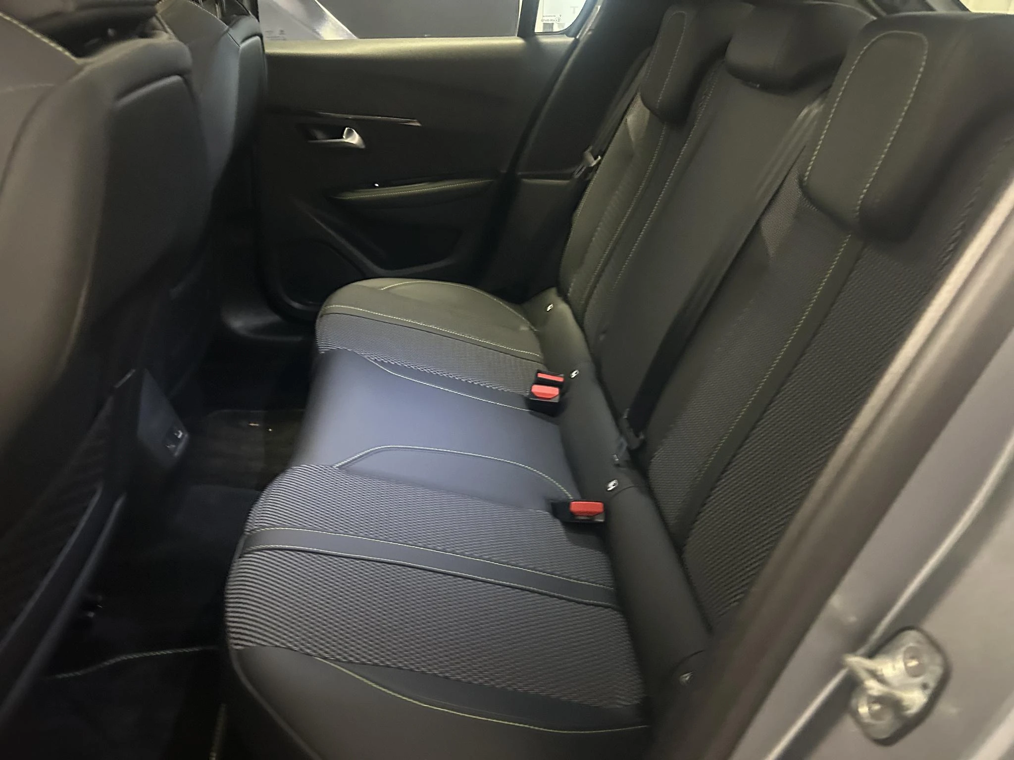 Peugeot-208-image-16