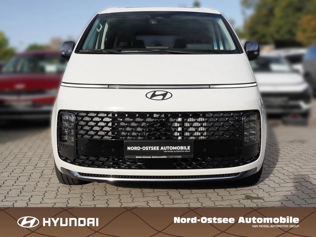 Hyundai Staria HEV 7-Sitzer Signature Panoramadach
