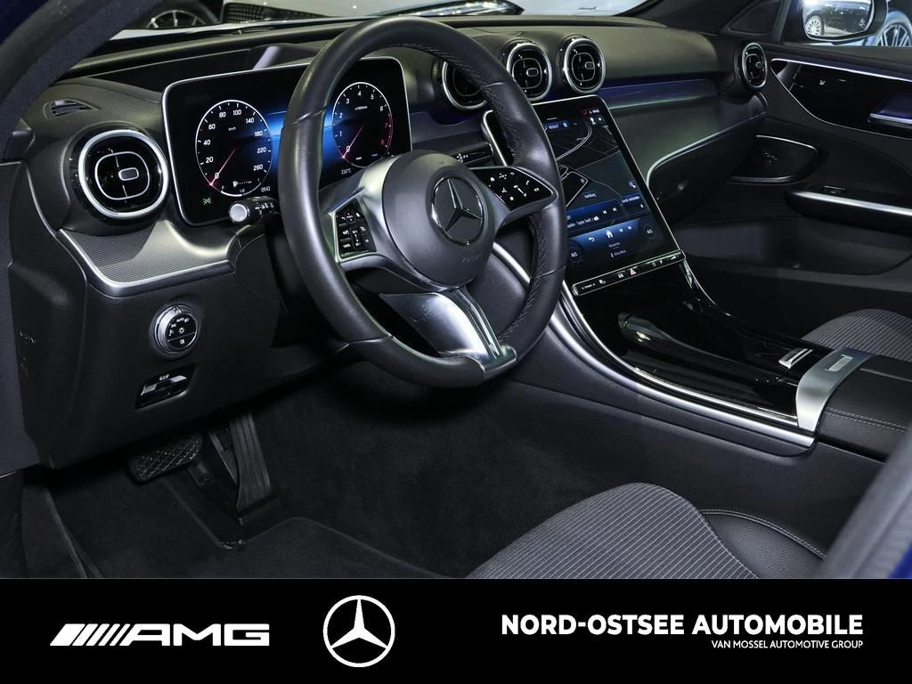 Mercedes-Benz C-Klasse 300 T AVANTGARDE KAMERA PANO TEMPO SITZHZG HUD AVANTGARDE