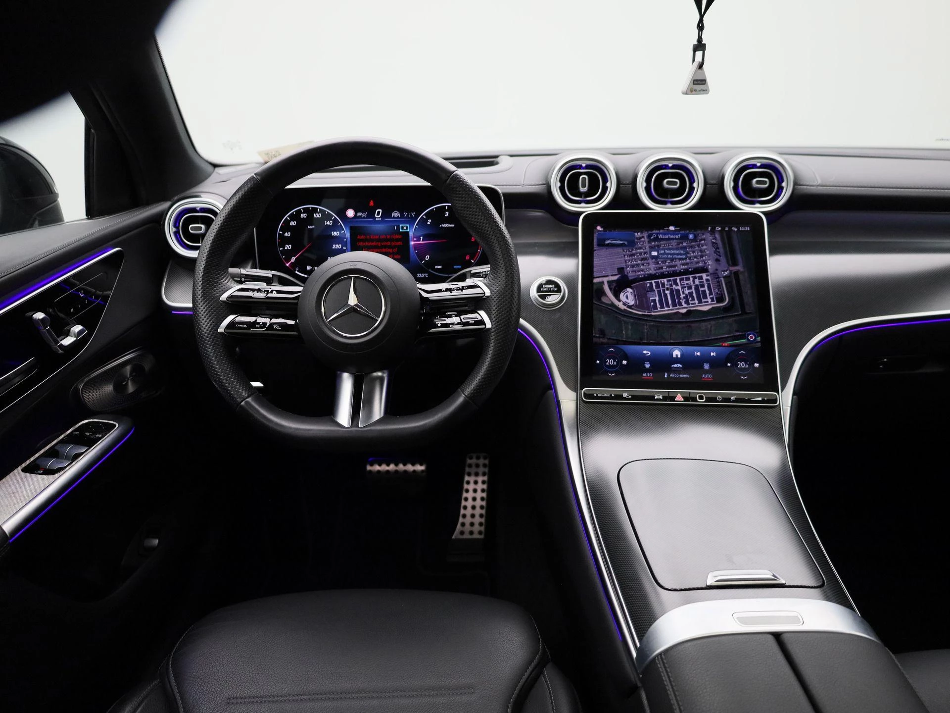 Mercedes-Benz GLC 220 d 4MATIC AMG Line Coupé + AIRMATIC + LEDER + PANO + BURMESTER + DIG. LIGHT
