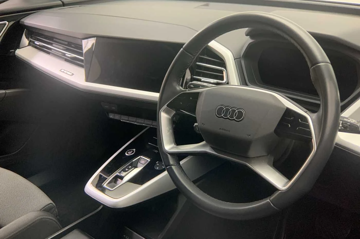 Audi-Q4 e-tron-image-5