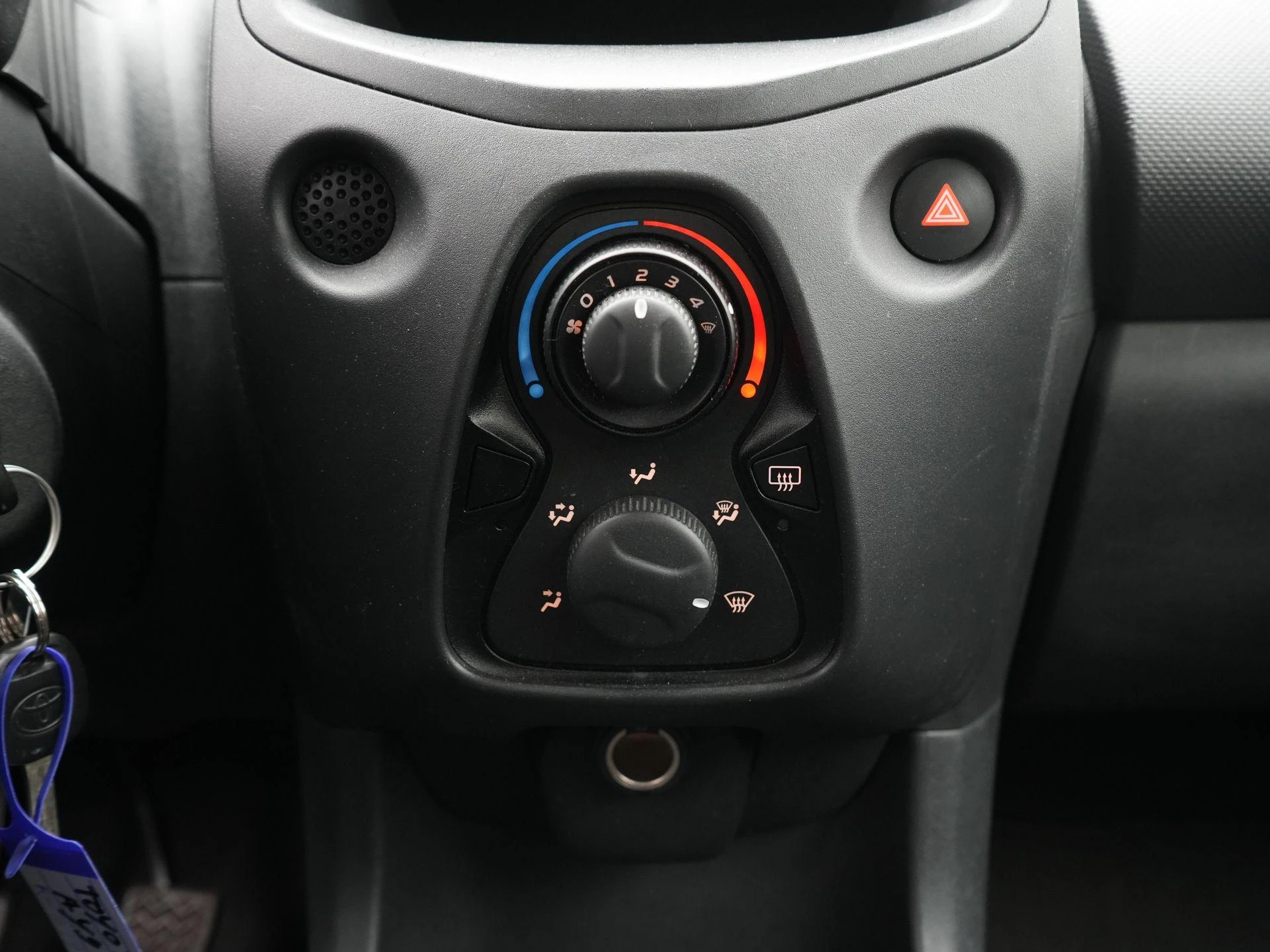 Toyota-Aygo-image-11