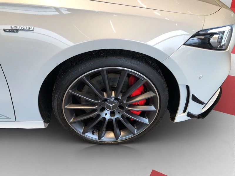 Mercedes-Benz-A-Klasse-image-4