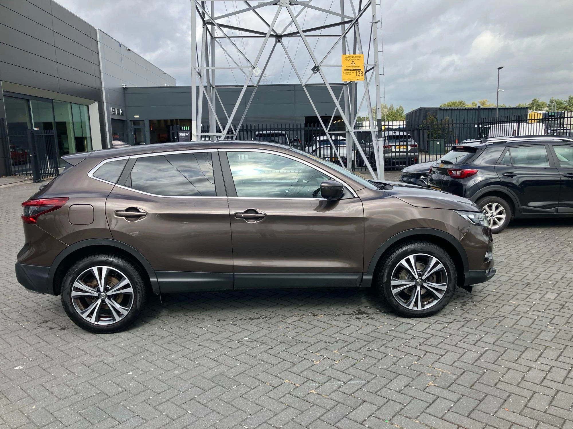 Nissan-QASHQAI-image-4