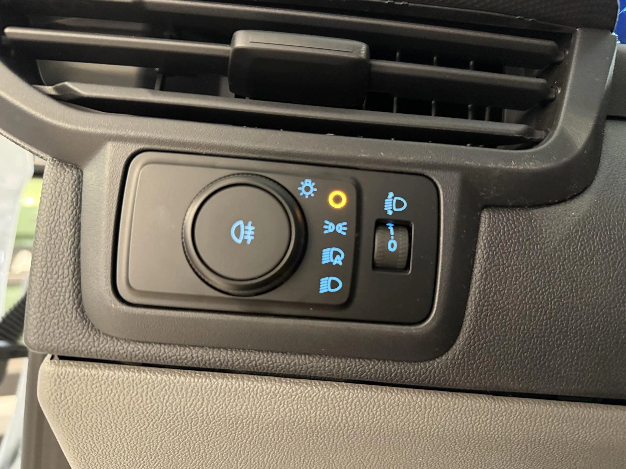 Ford-Transit Custom-image-26