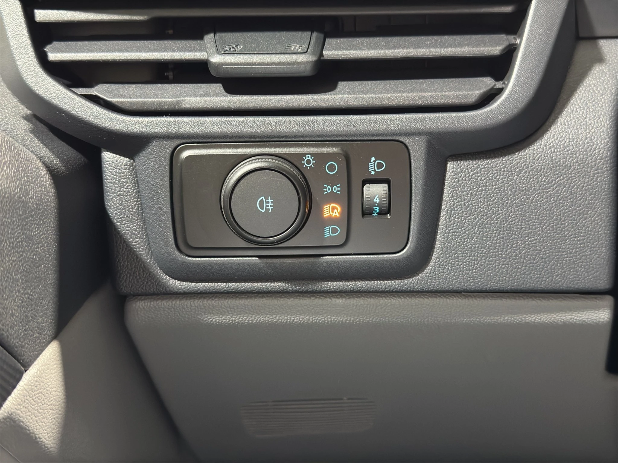 Ford Transit Custom Kastenwagen Trend 320 L1 2.0L EcoBlue. 8-Gang-Automatikgetriebe. FWD