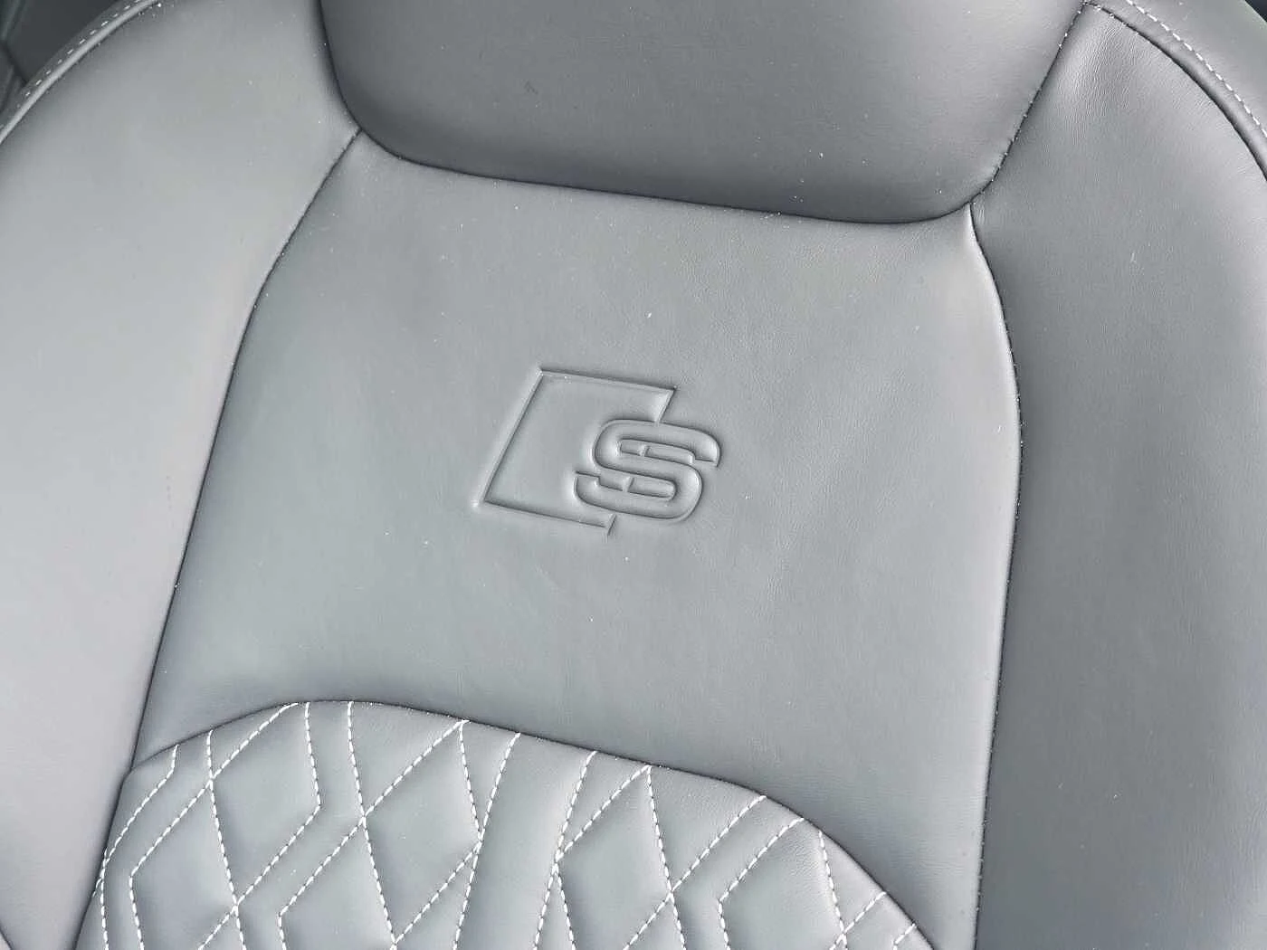 Audi-A6-image-44
