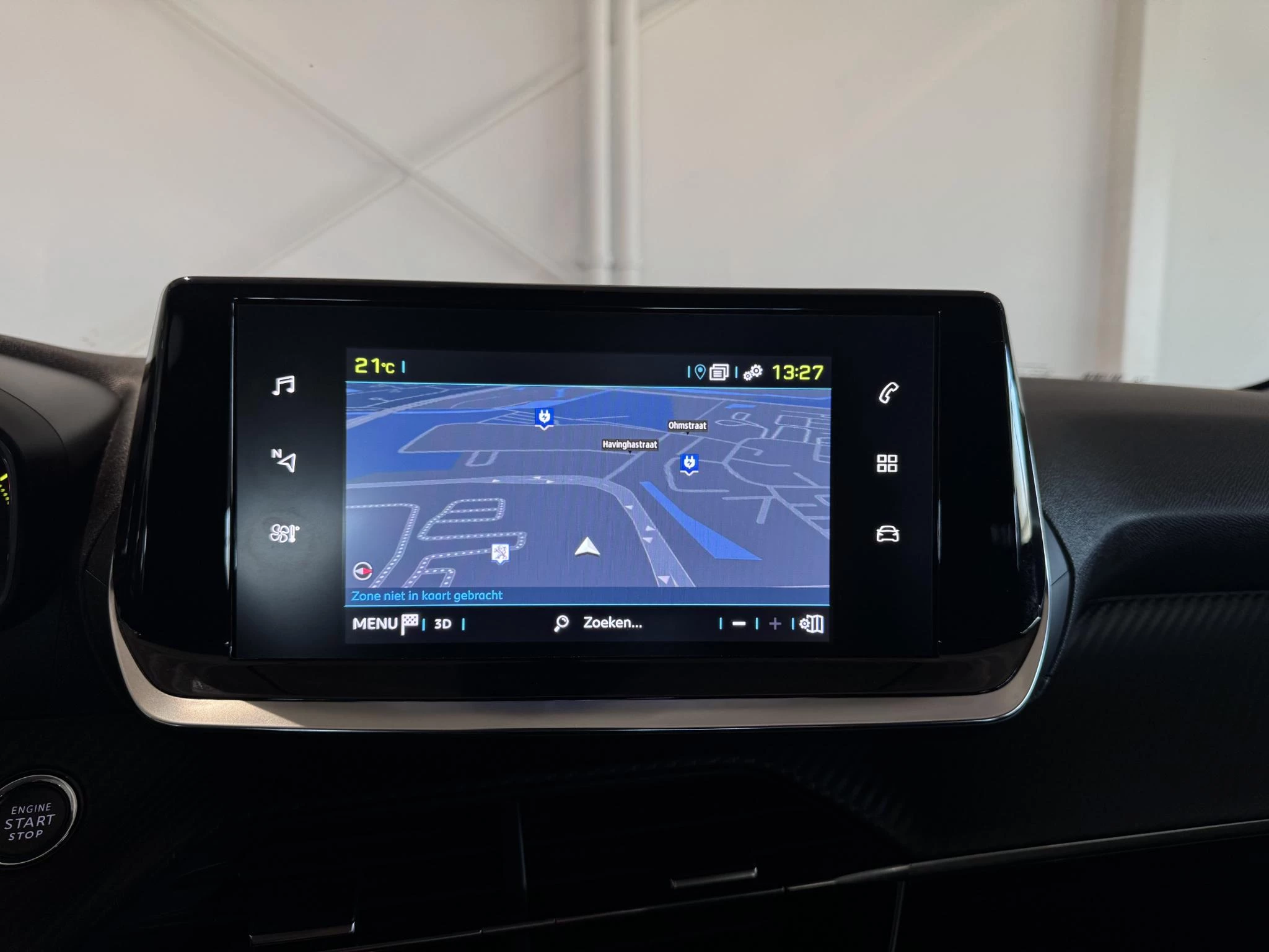 Peugeot-e-208-image-22