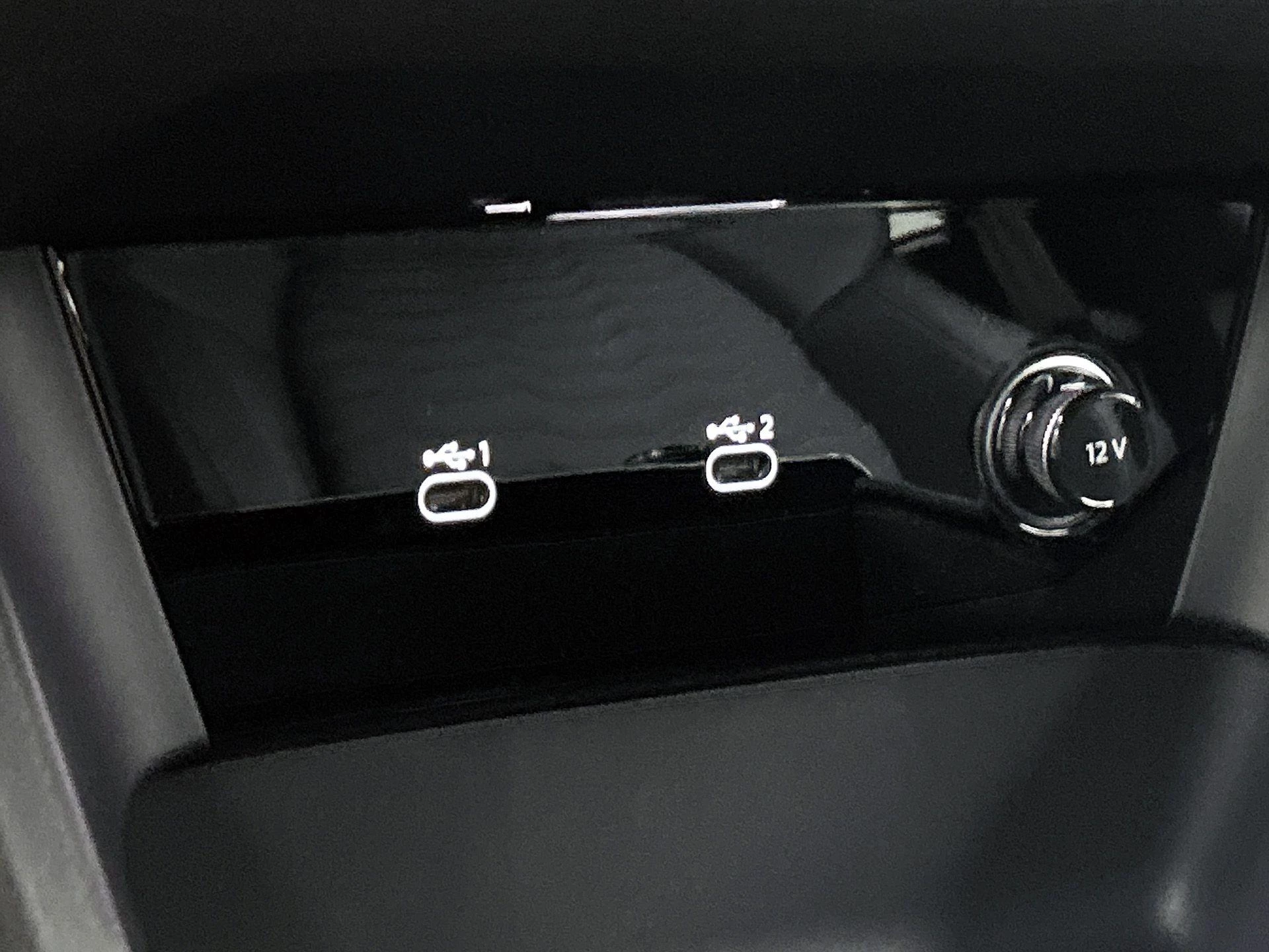 Audi-A6 Avant e-tron-image-35