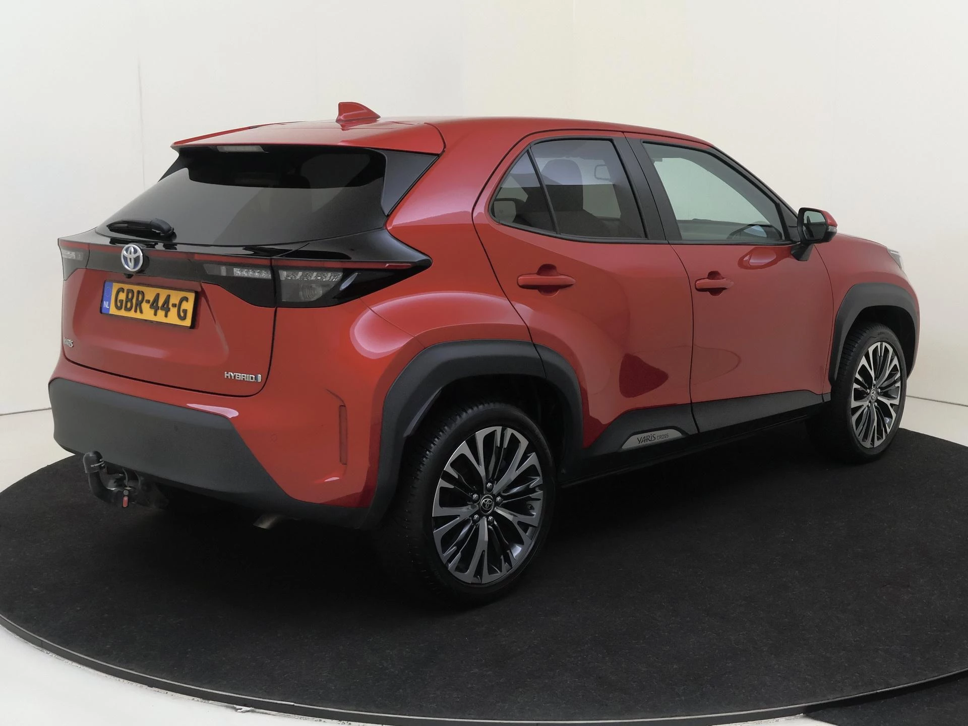 Toyota-Yaris Cross-image-6