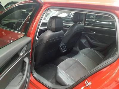 Volkswagen Passat Variant eTSI DSG Business /Navi/LED/AHK