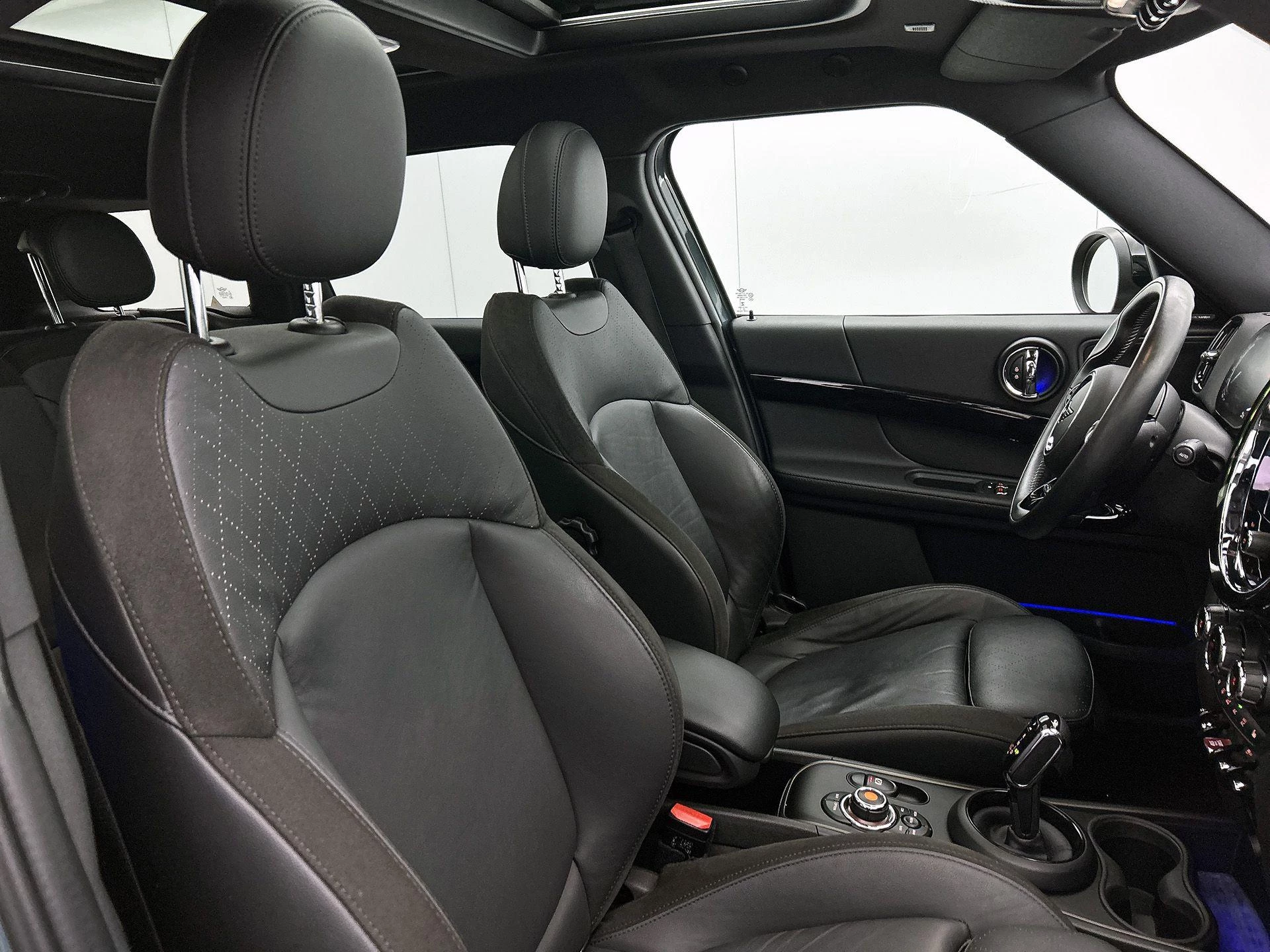 MINI-Countryman-image-38