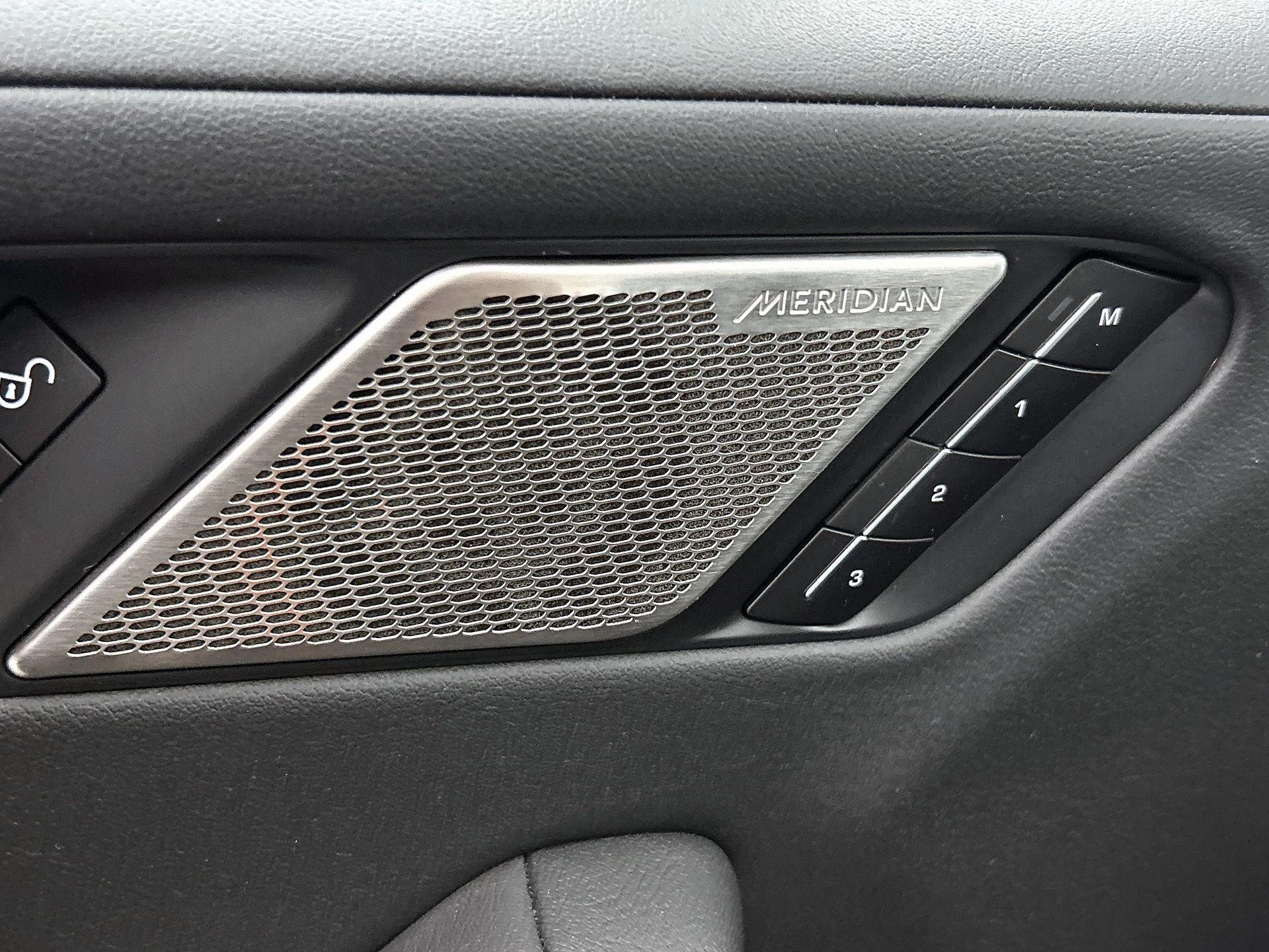 Jaguar-I-PACE-image-45