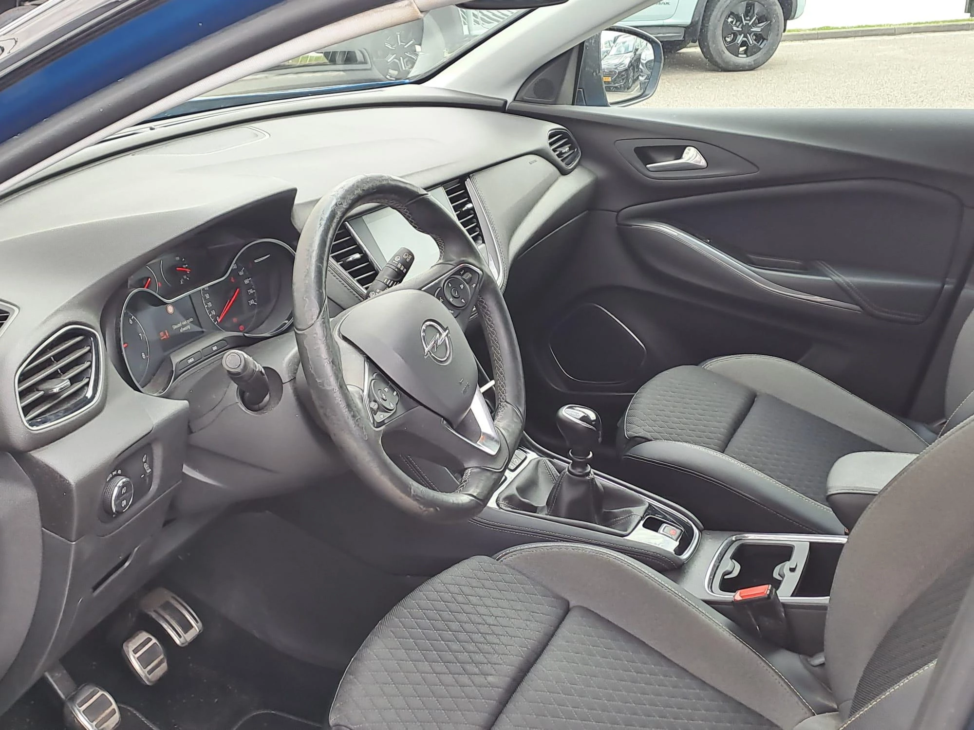 Opel-Grandland X-image-10
