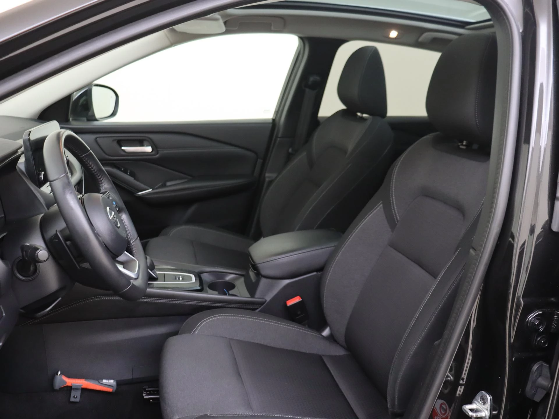 Nissan-QASHQAI-image-10