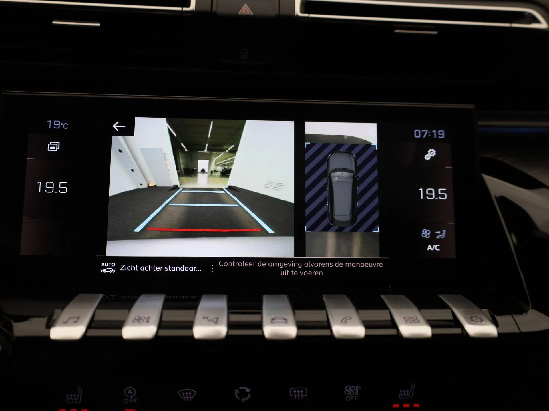 Peugeot-508-image-34
