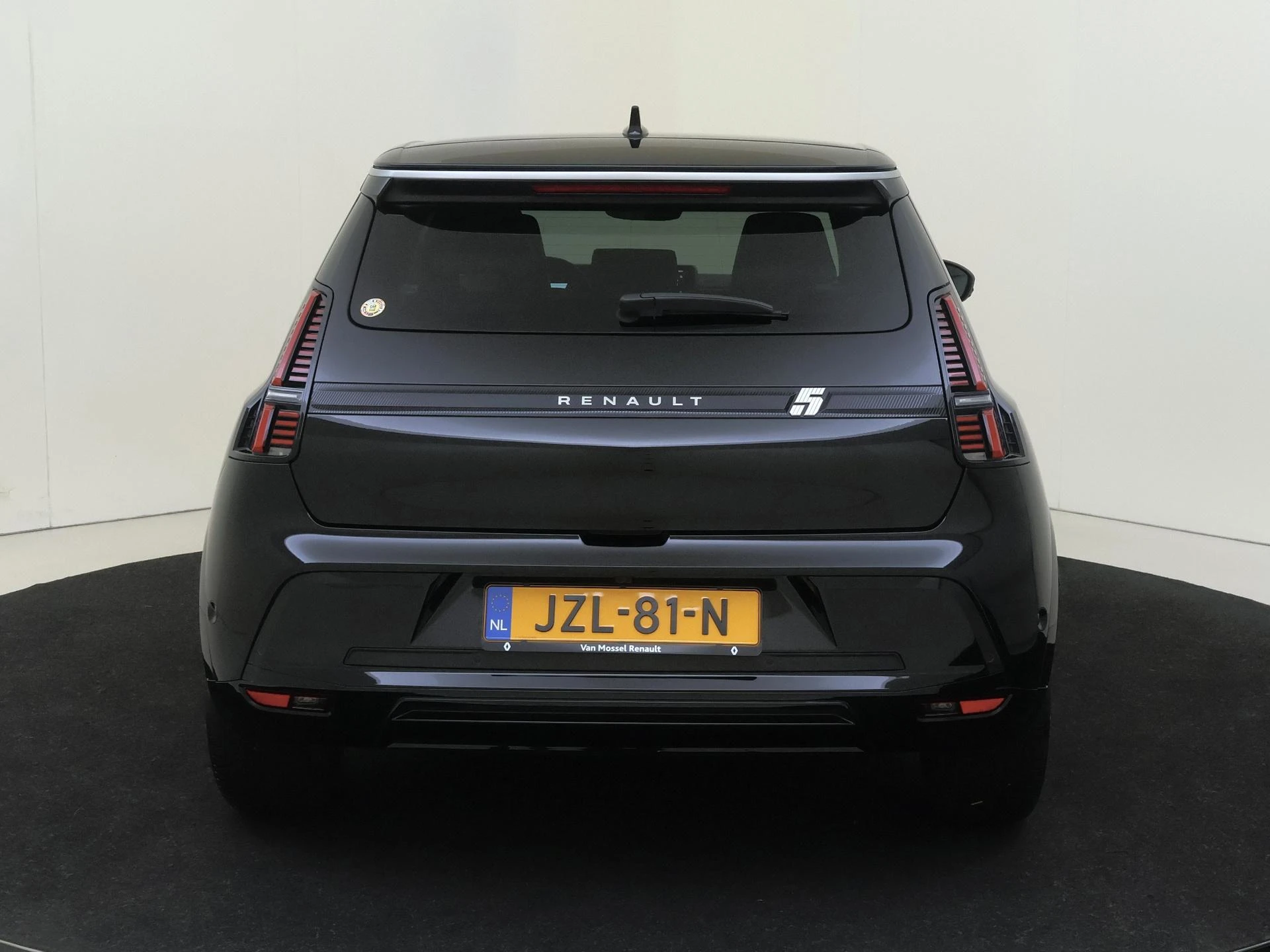 Renault-5-image-6