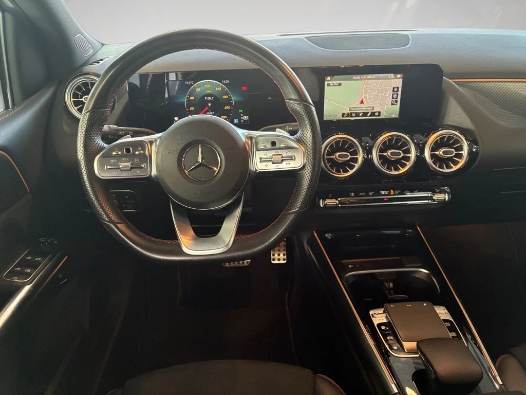 Mercedes-Benz-B-Klasse 250-image-9