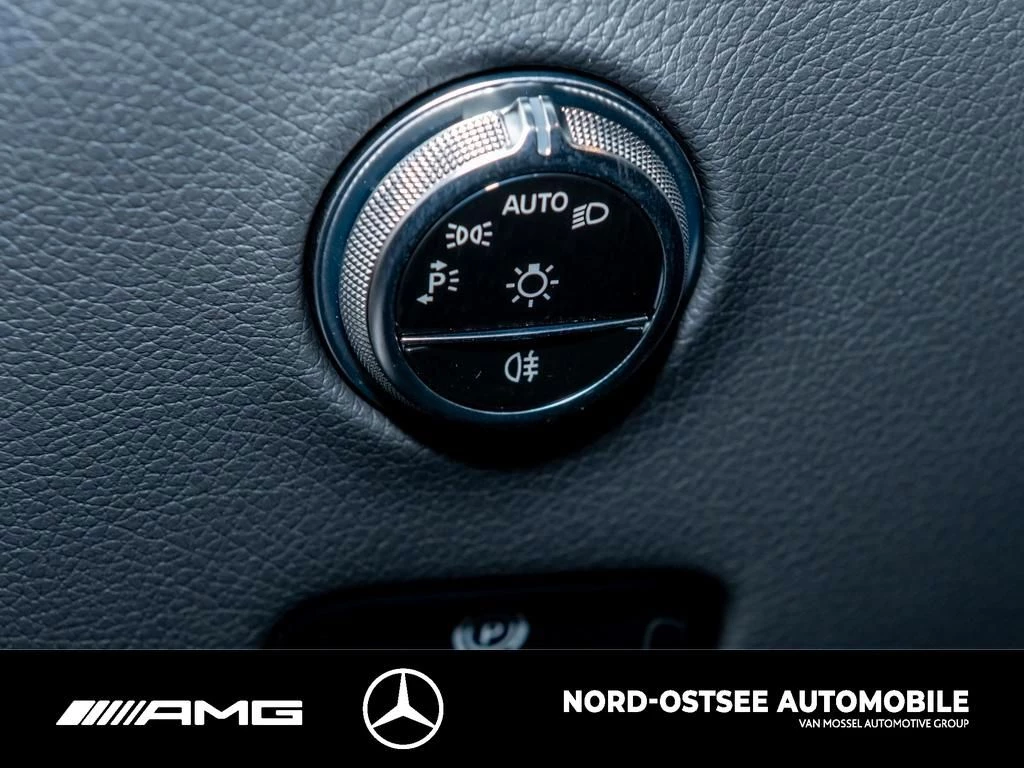 Mercedes-Benz GLC 300 d 4M AMG MBUX SHZ KLIMA KEYLESS-GO AMG LineX254 GLC 300 d 4M AMG MBUX SHZ KLIMA KEYLESS-GO AMG Line