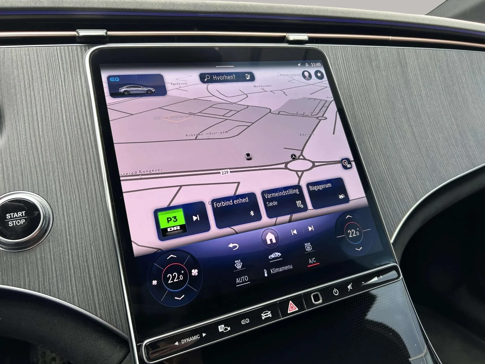 Mercedes-Benz-EQE-image-16