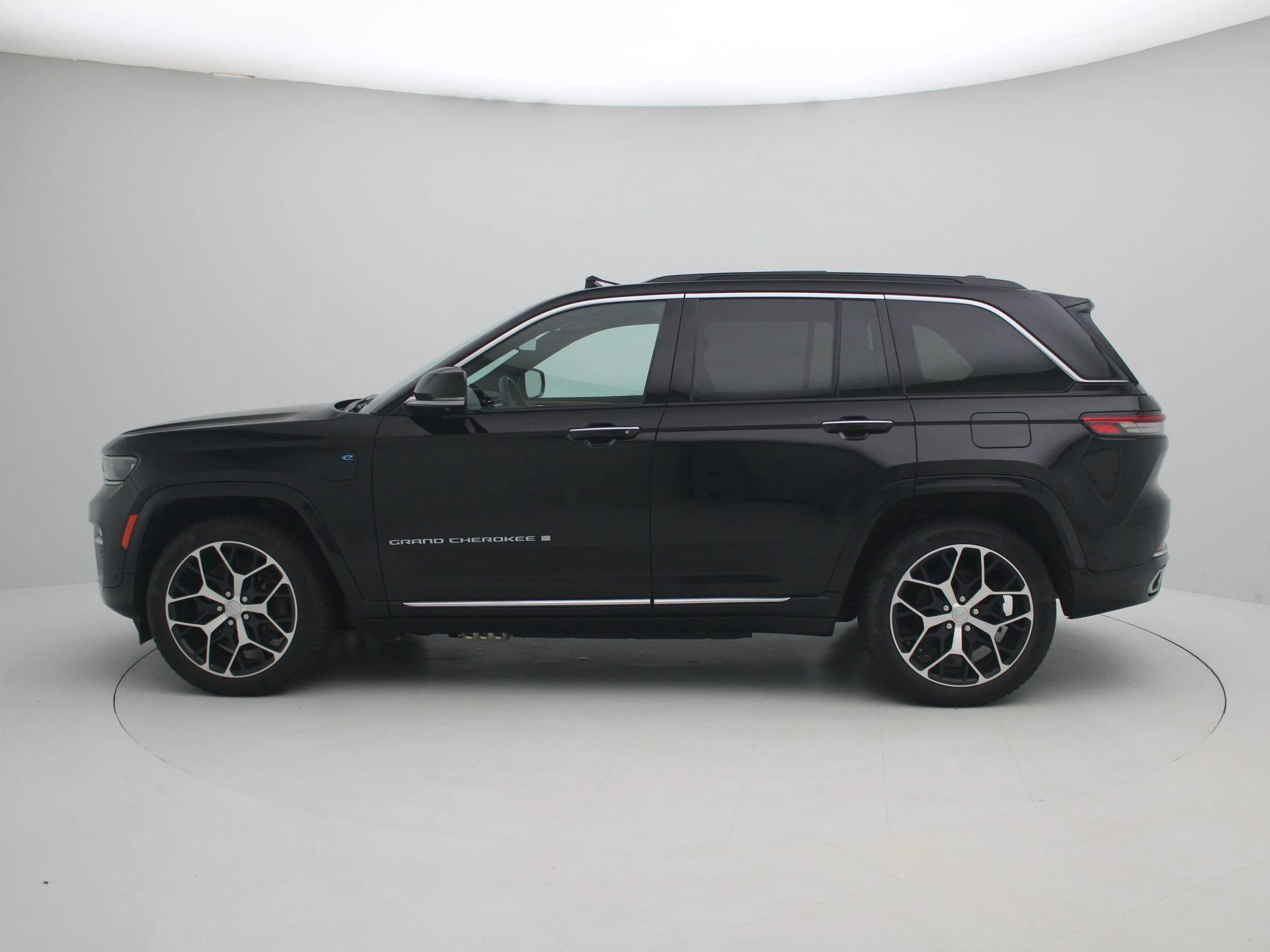 Jeep-Grand Cherokee-image-3
