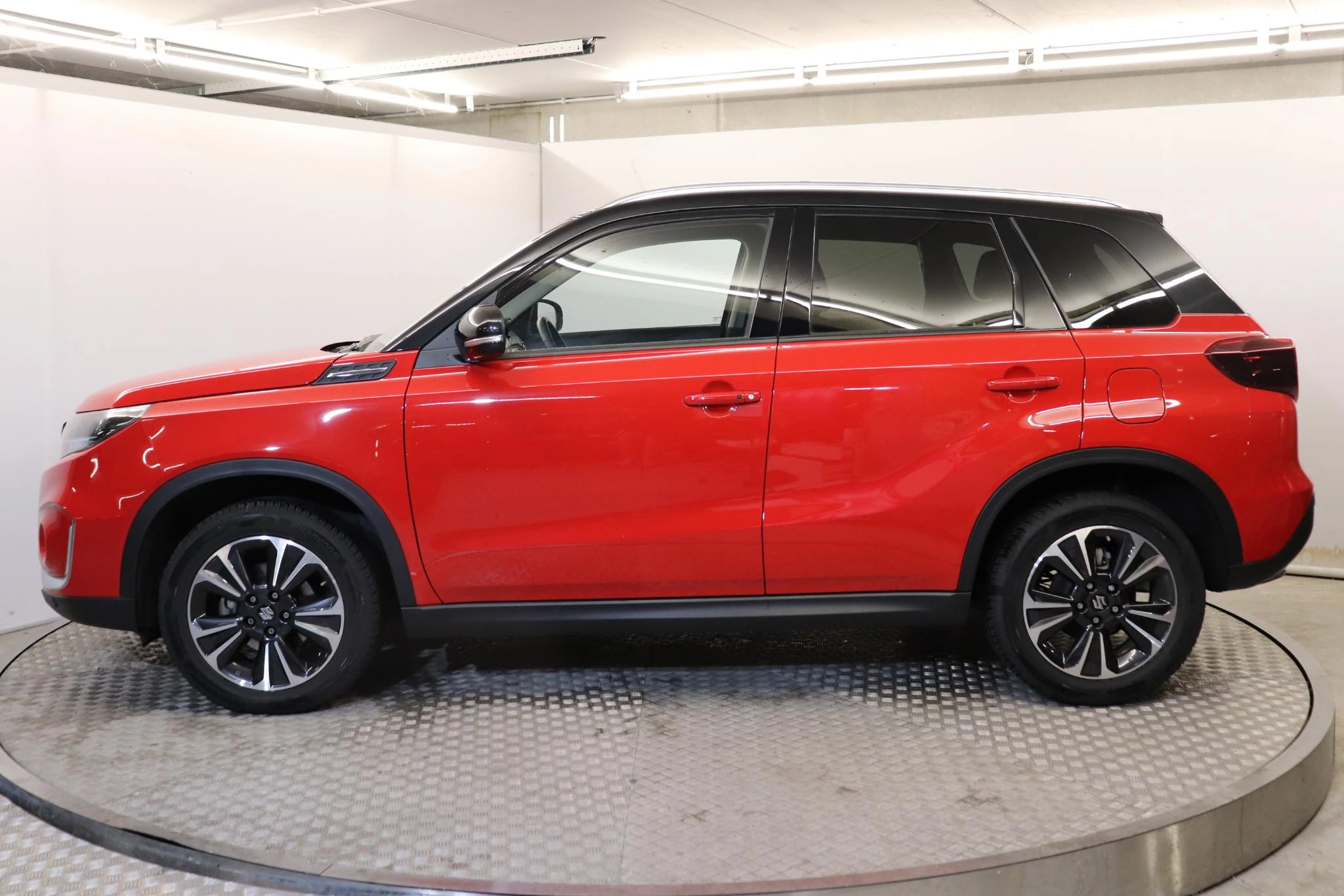 Suzuki-Grand Vitara-image-3