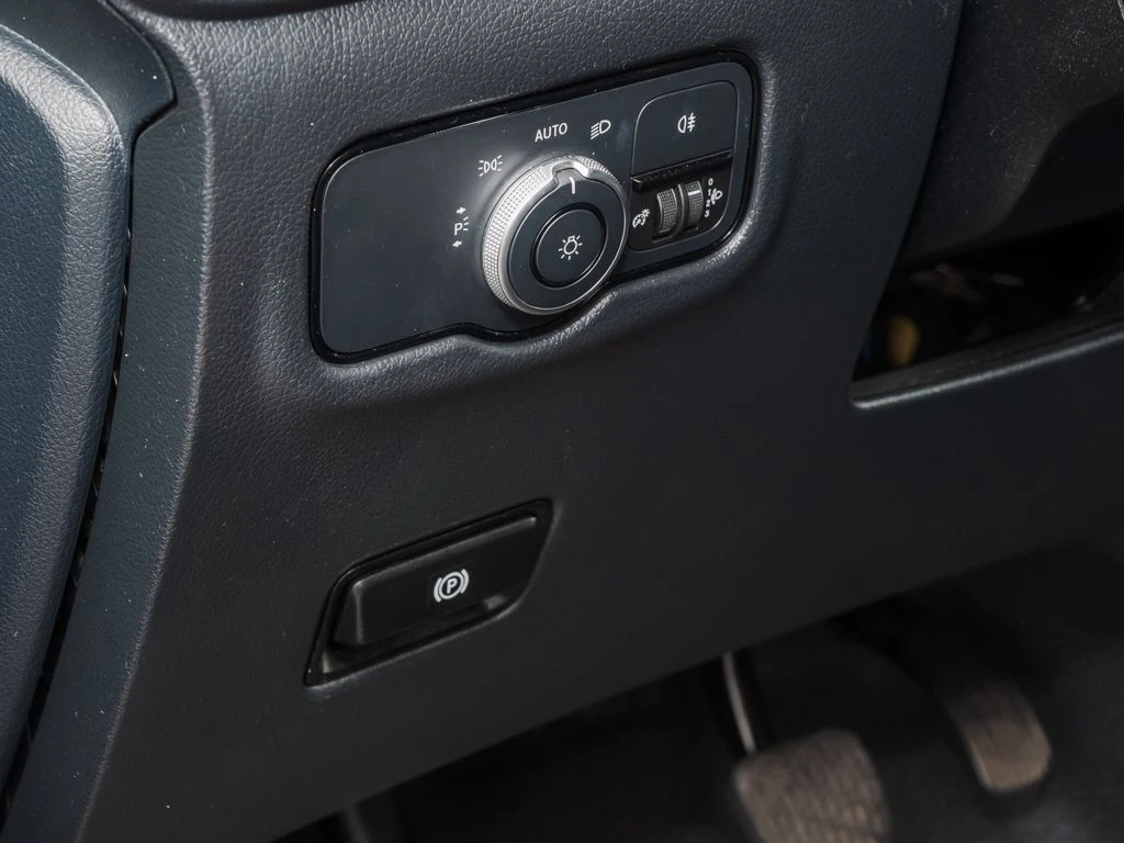 Mercedes-Benz-Vito 116-image-14